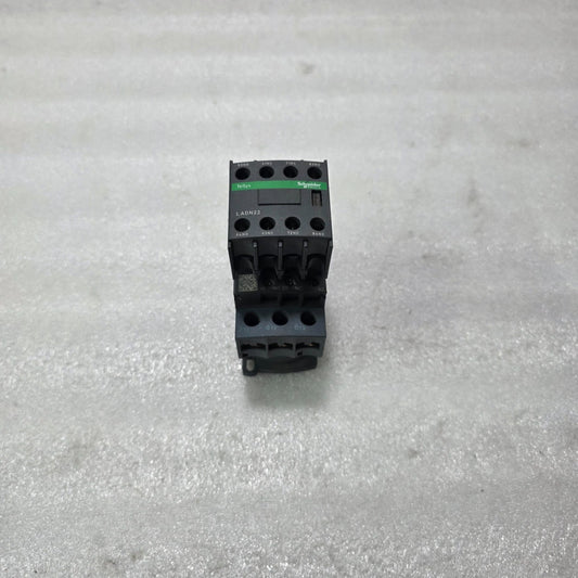 S ELECTRIC LC1D32 3P CONTACTOR 32A W/ LADN22 AUXILIARY CONTACT BLOCK