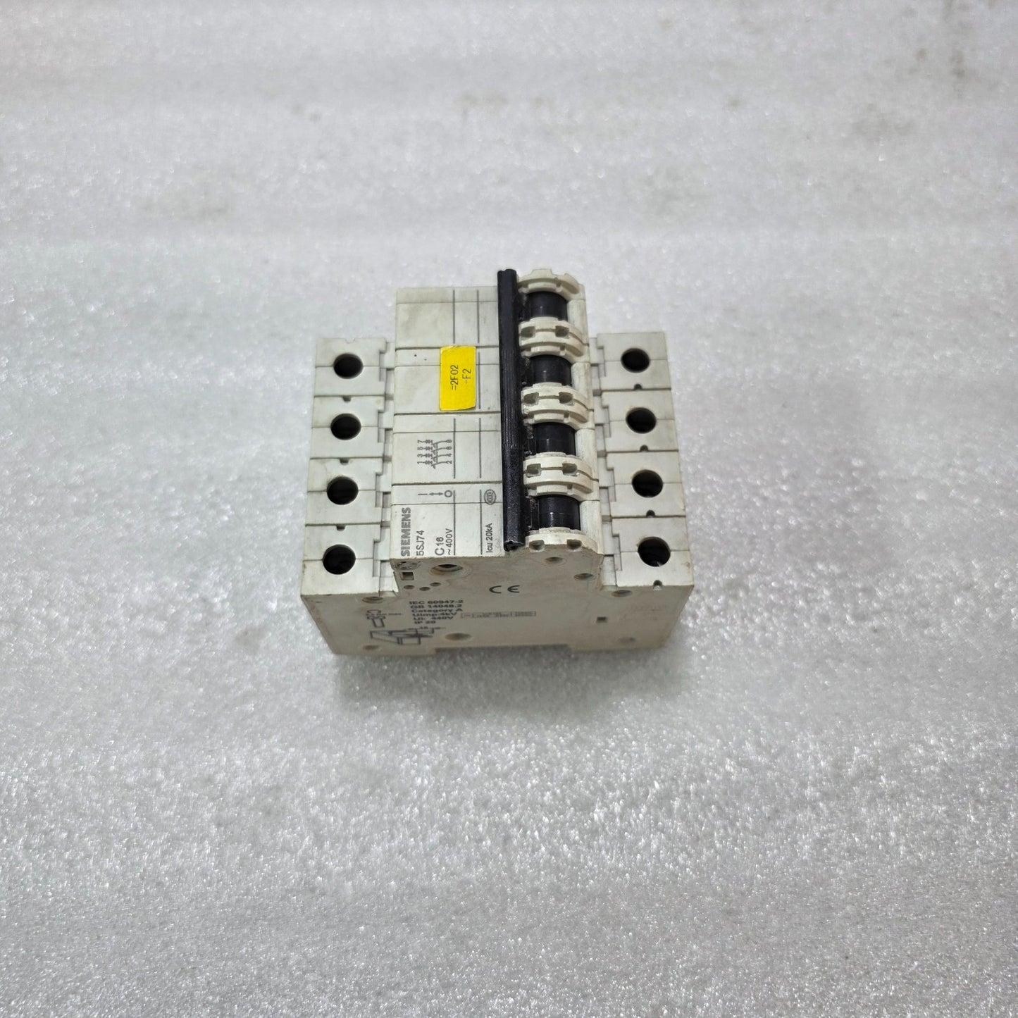 SIEMENS 5SJ74 16A 4-POLE TYPE C MCB 400V 20kA INDUSTRIAL CIRCUIT BREAKER