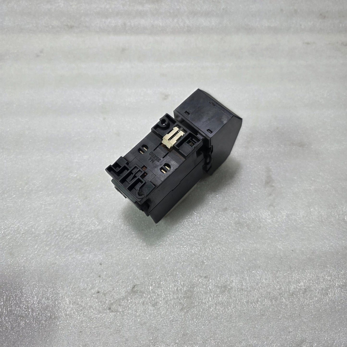 SIEMENS 3TF3010E AC CONTACTOR WITH 3UA5010 THERMAL OVERLOAD RELAY 220V 50/60HZ