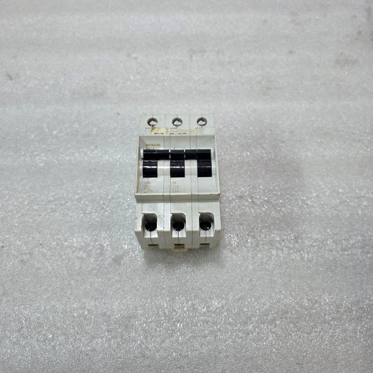 SIEMENS 5SY1 310-7 MINIATURE CIRCUIT BREAKER (MCB) 3-POLE 10A Type C (C10) 400V
