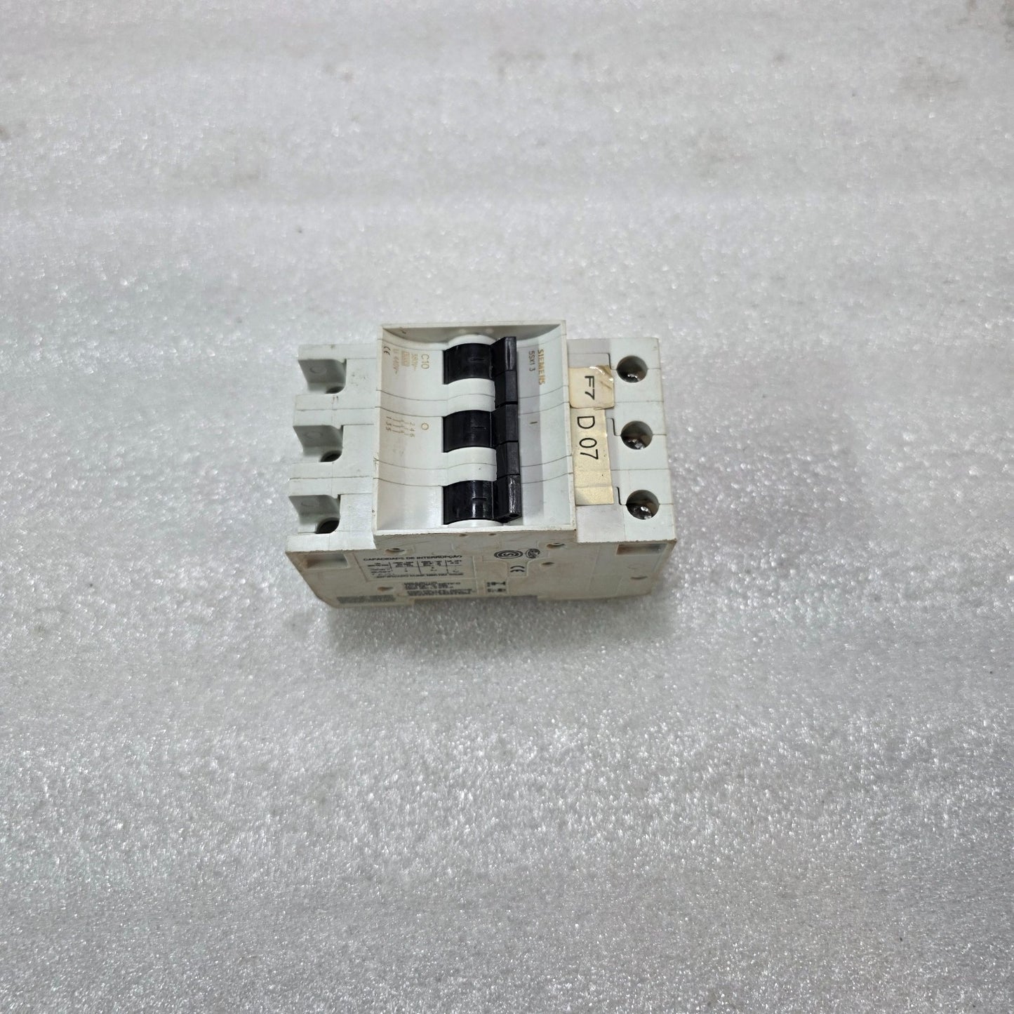 SIEMENS 5SY1 310-7 MINIATURE CIRCUIT BREAKER (MCB) 3-POLE 10A Type C (C10) 400V