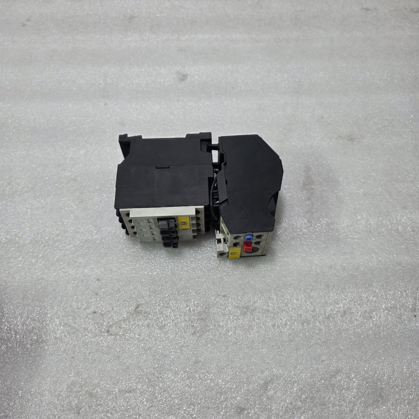 SIEMENS 3TF31 10E CONTACTOR WITH 3UA50 00-1H THERMAL OVERLOAD RELAY COMBO | 220V