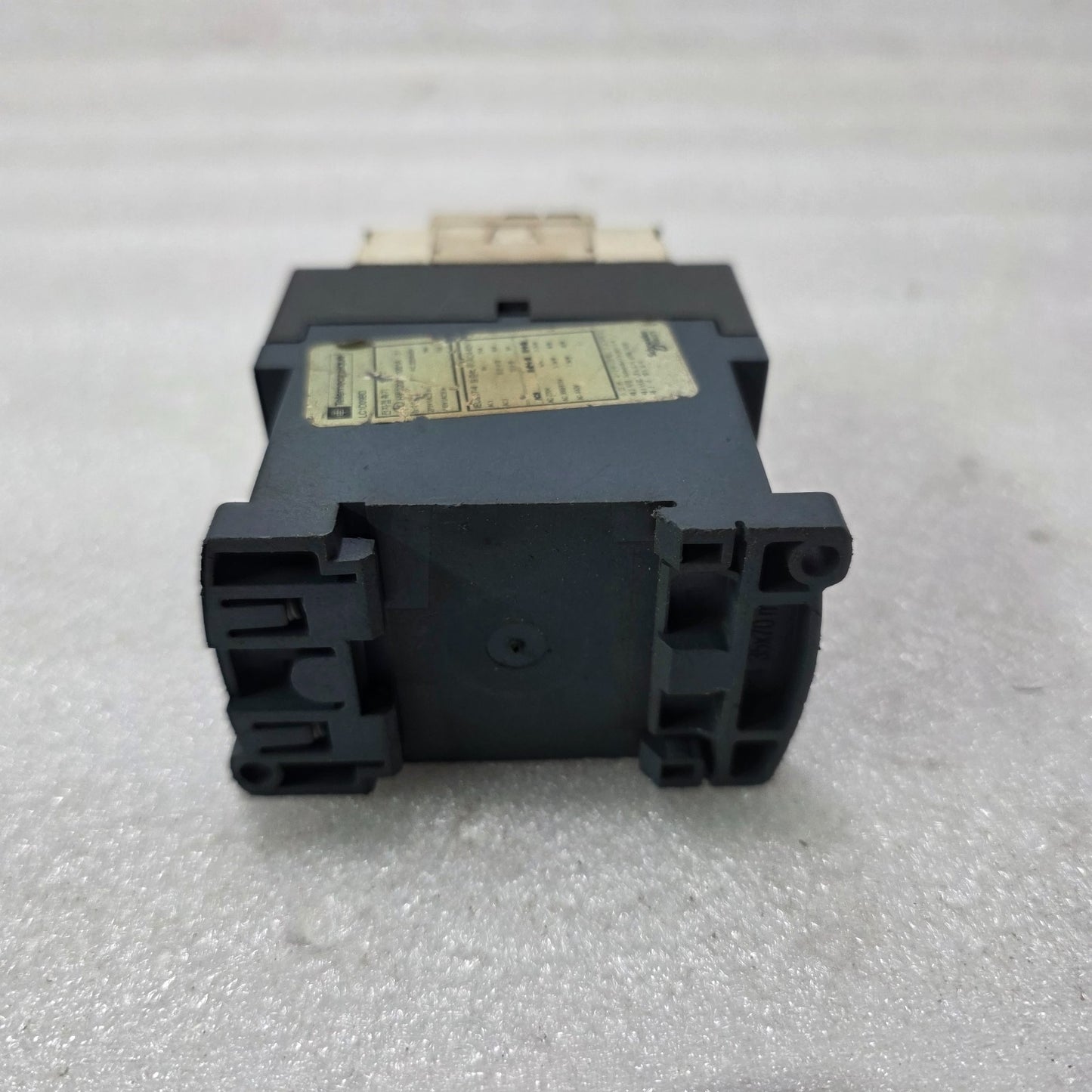 S ELECTRIC LC1D09BD CONTACTOR 9A 24V DC COIL W/ LADN22 AUXILIARY BLOCK 2NO+2NC