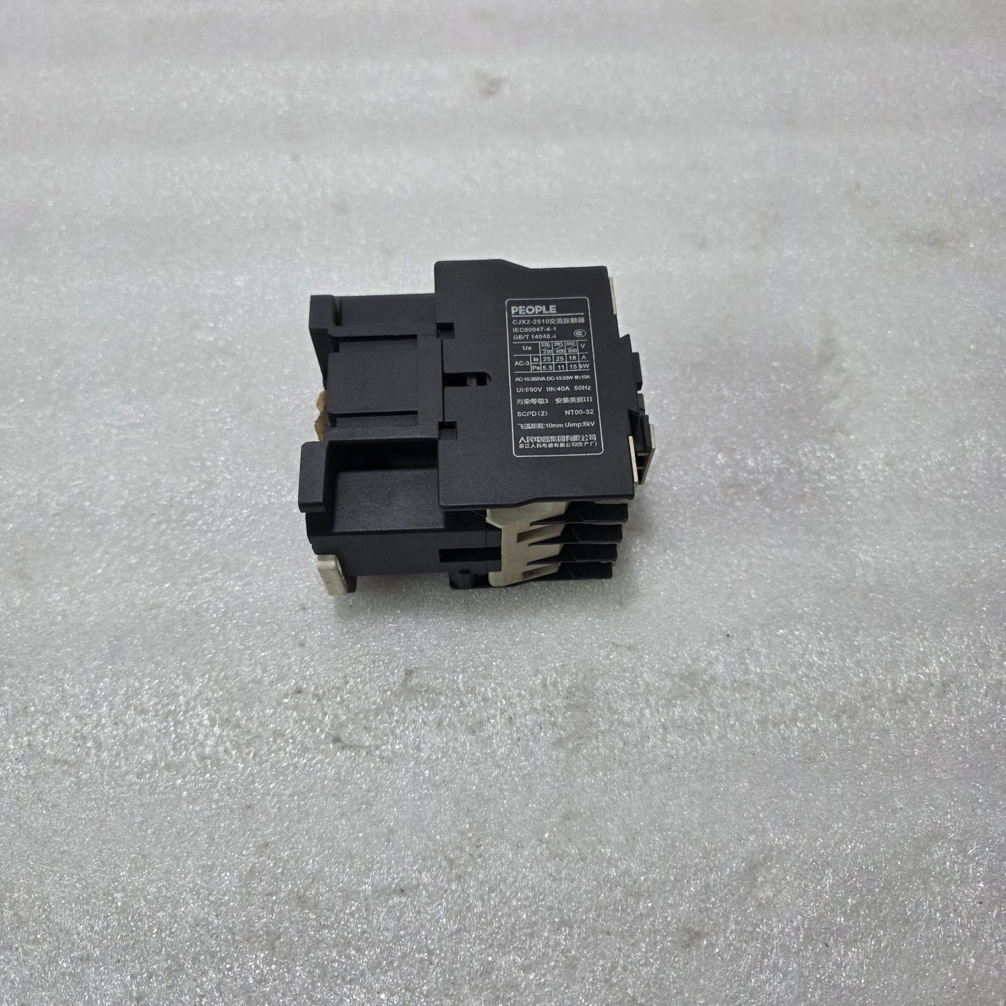 PEOPLE ELECTRIC CJX2-2510 AC CONTACTOR 3-POLE MAIN + 1NO AUX 25A 220V AC