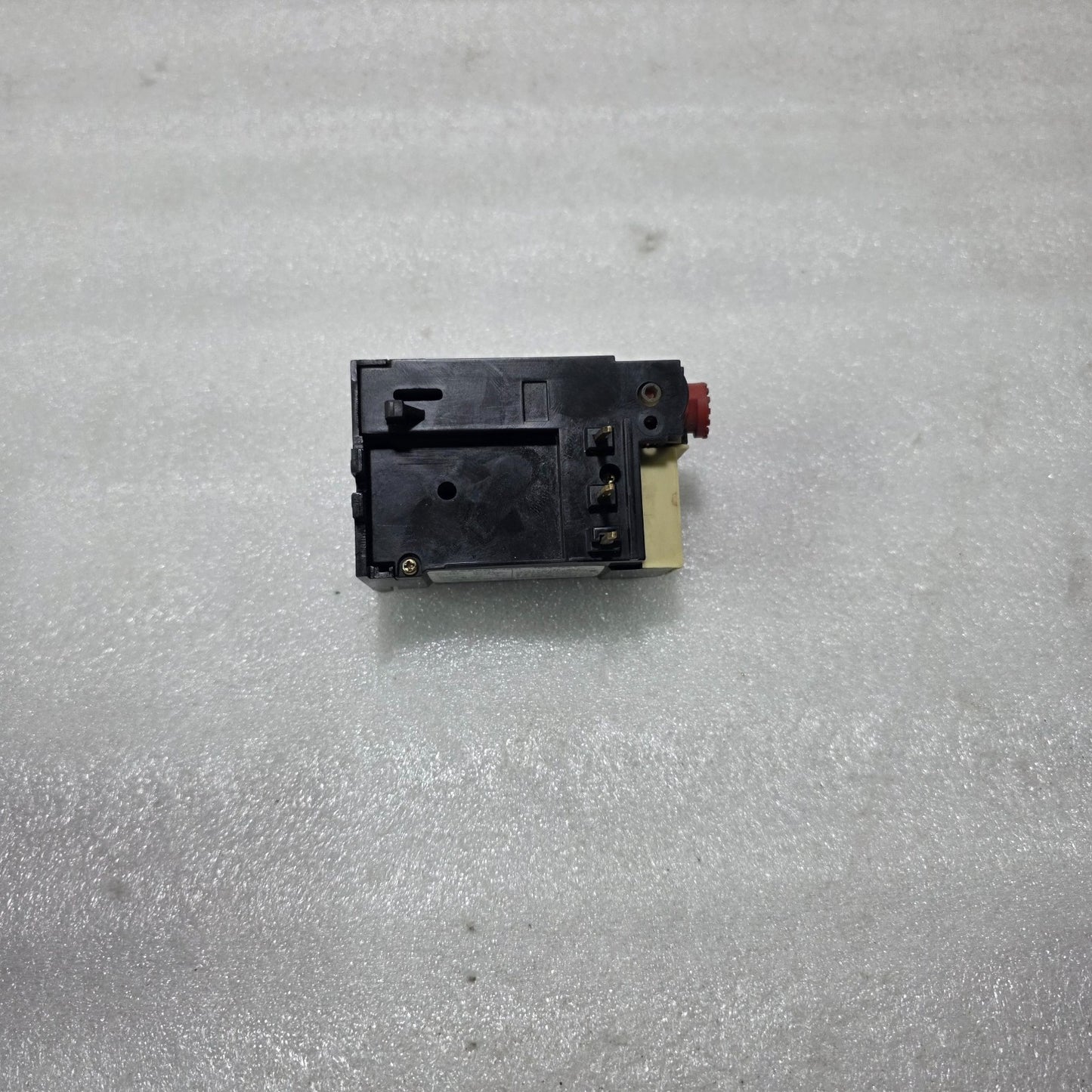 HYUNDAI HOR 1K 4.2 / HOR 1K4.2 THERMAL OVERLOAD RELAY 2.8A – 4.2A 1NO+1NC Up to