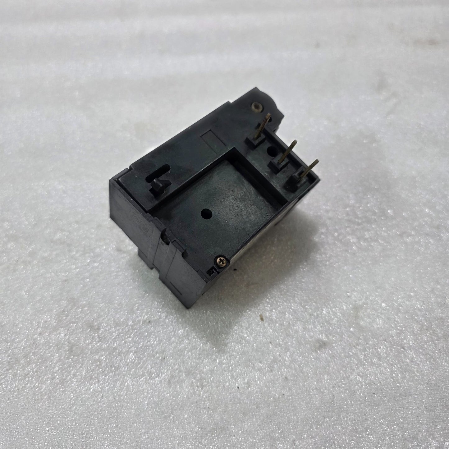 HYUNDAI HOR 1K 18 / HOR 1K18 THERMAL OVERLOAD RELAY 9A – 18A 1NO+1NC Up to 660V