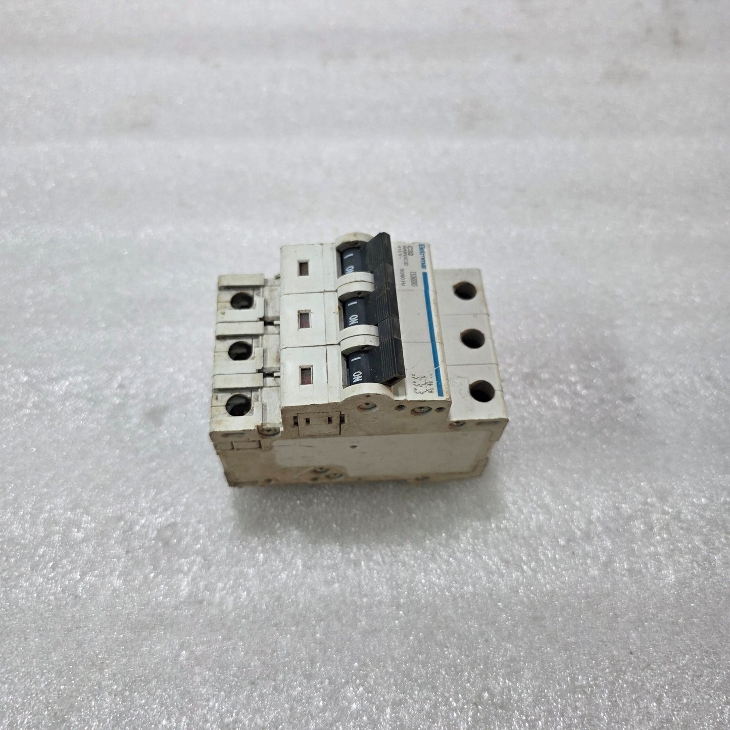 ELETROMAR WMN3C32 32A 3-POLE TYPE C MCB 415V 10kA INDUSTRIAL CIRCUIT BREAKER