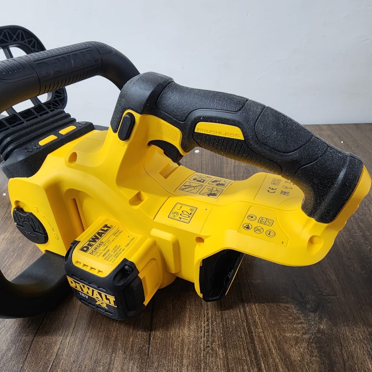 Dewalt DCM565N-XJ Chainsaw DCM565 WITHOUT BATTERY AND CHARGER