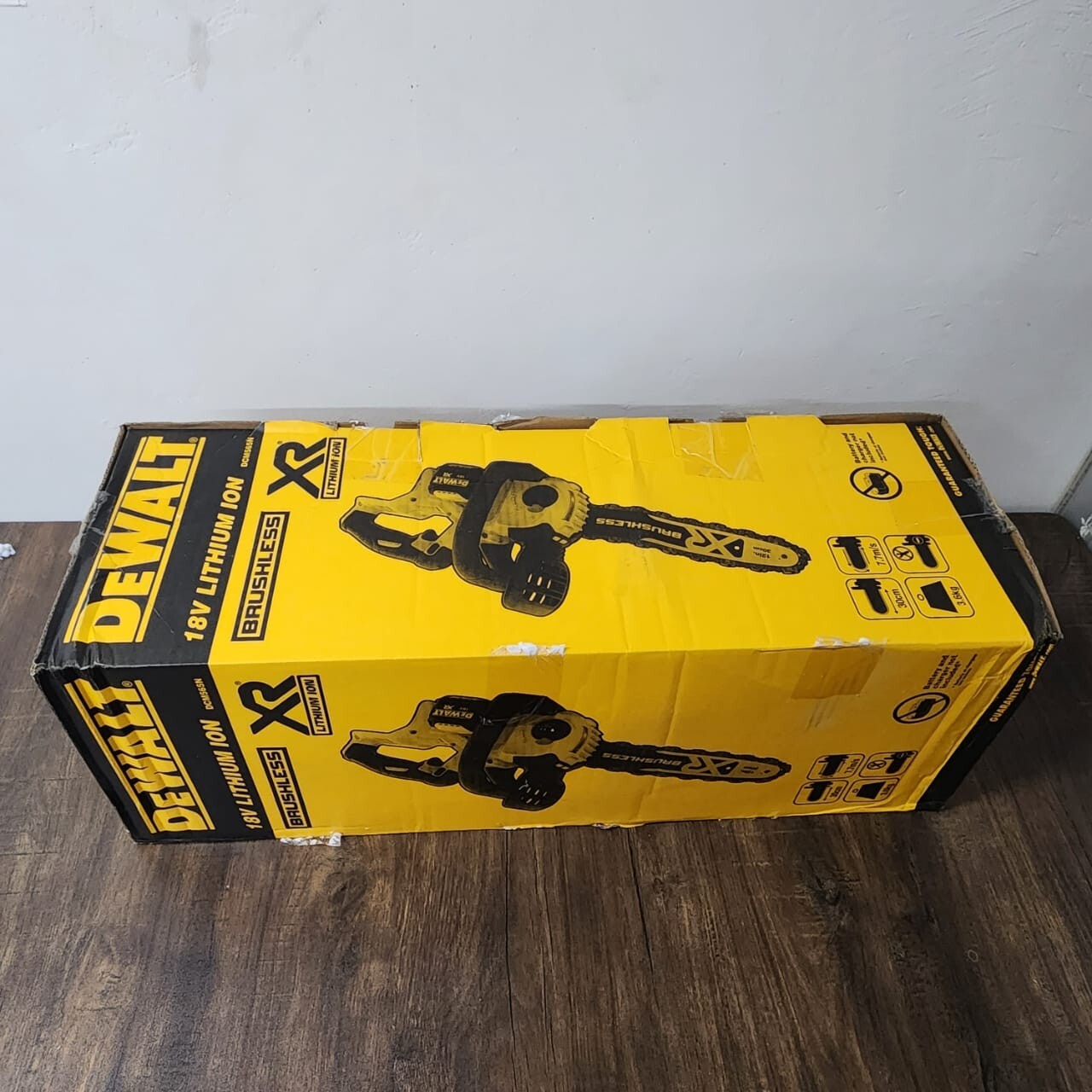 Dewalt DCM565N-XJ Chainsaw DCM565 WITHOUT BATTERY AND CHARGER