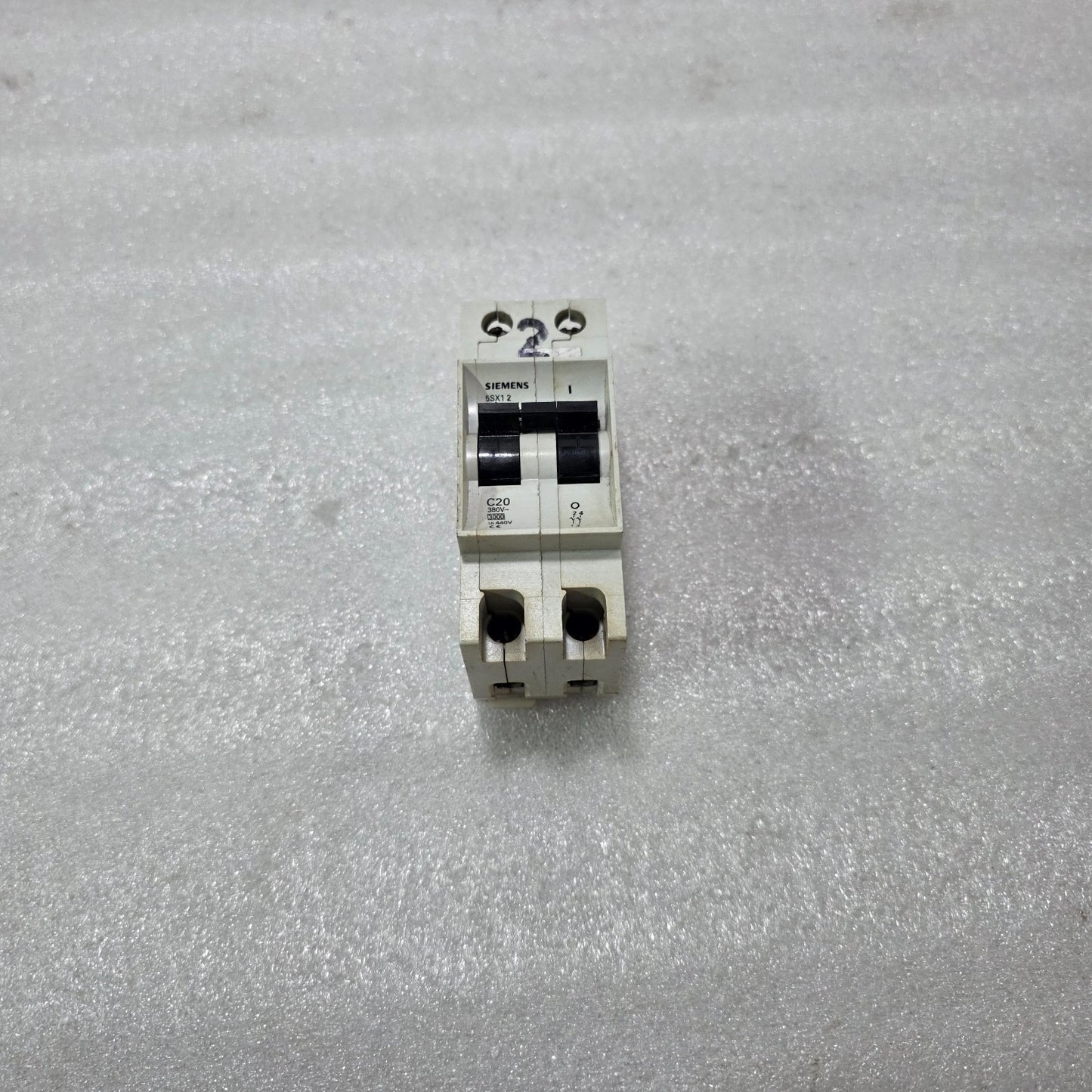 SIEMENS 5SX12 20A 2-POLE TYPE C MCB 380V 440V 3kA INDUSTRIAL CIRCUIT BREAKER