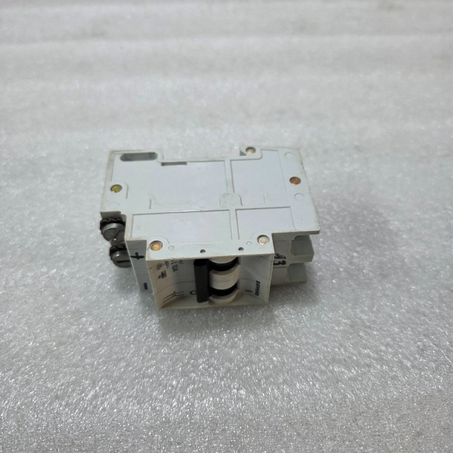 SIEMENS 5SN2 10A 1P+N MINIATURE CIRCUIT BREAKER MCB 380V 6kA INDUSTRIAL