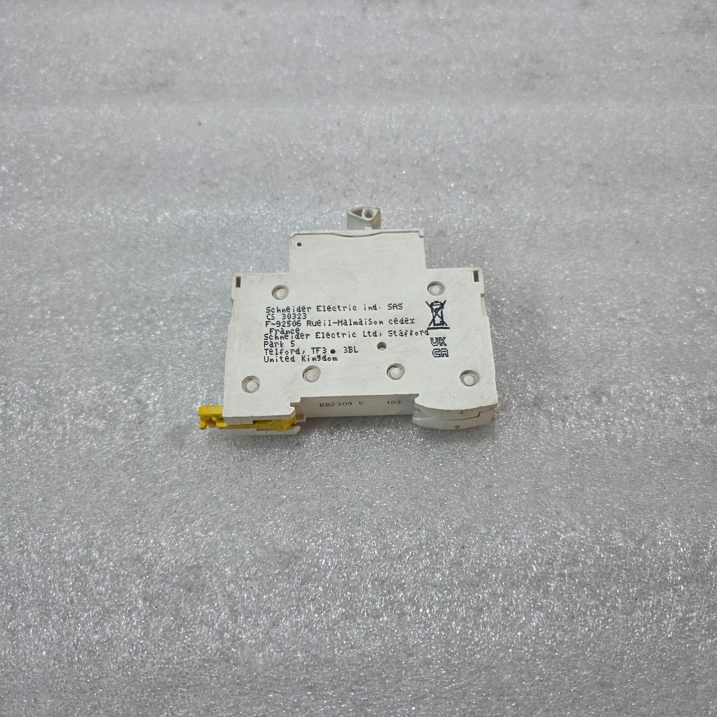 S ELECTRIC ACTI9 A9N15636 1-POLE FUSE CARRIER DISCONNECTOR 500V 10.3x38mm