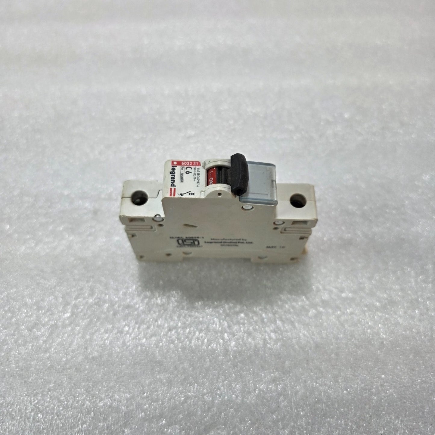 LEGRAND 603231 6A 1-POLE TYPE C MCB 240V 415V 10kA INDUSTRIAL CIRCUIT BREAKER