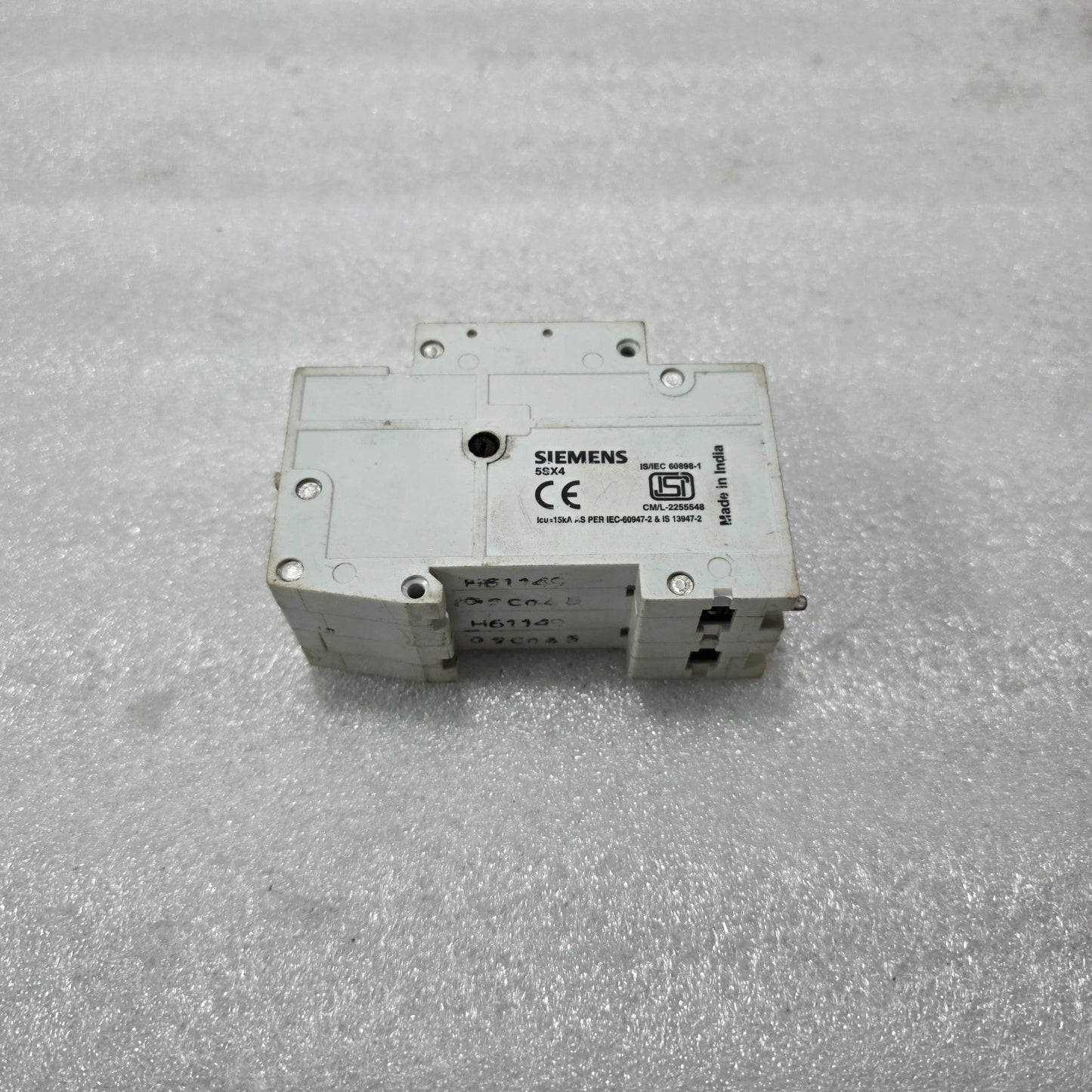 SIEMENS 5SX42 4A 2-POLE TYPE C MCB 240V 415V 10kA INDUSTRIAL CIRCUIT BREAKER