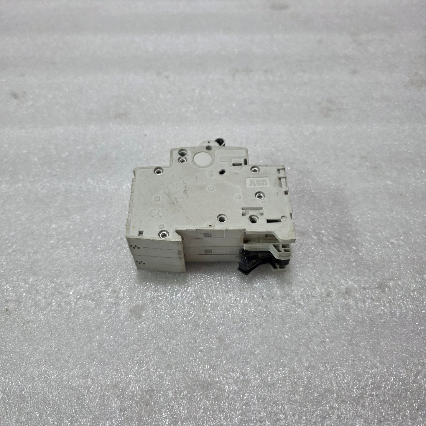 ABB S202-C4 4A 2-POLE TYPE C MCB 400V 6kA INDUSTRIAL CIRCUIT BREAKER