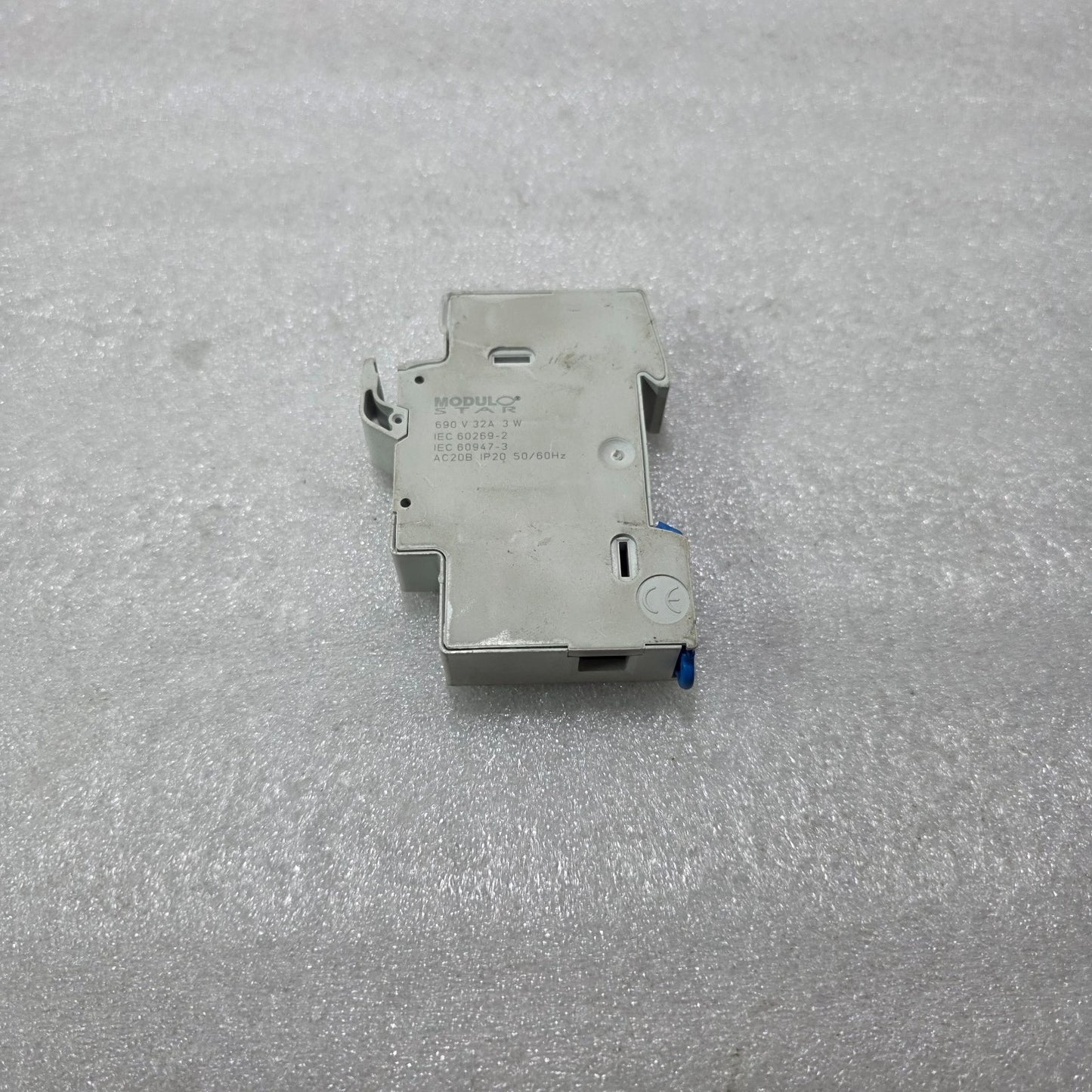 FERRAZ SHAWMUT CMS101 1-POLE FUSE HOLDER 690V 32A 10x38mm DIN RAIL INDUSTRIAL