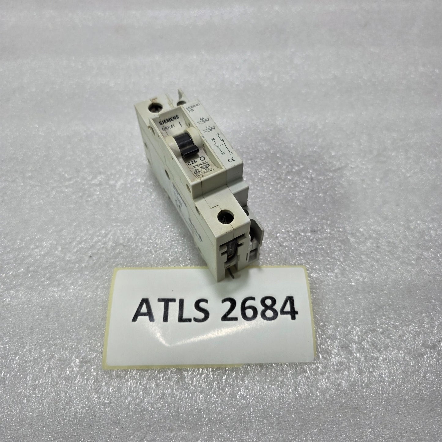 SIEMENS 5SX41 C25 + 5SX9100 HS 1P 25A TYPE C 230/400V 10KA MCB WITH AUXILIARY