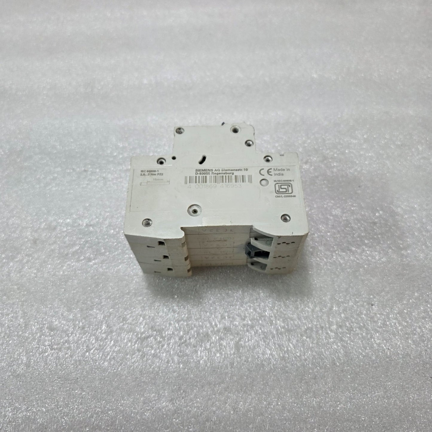 SIEMENS 5SL63327RC 3P TRIPLE POLE 32A MINIATURE CIRCUIT BREAKER MCB 415V 7.5KA
