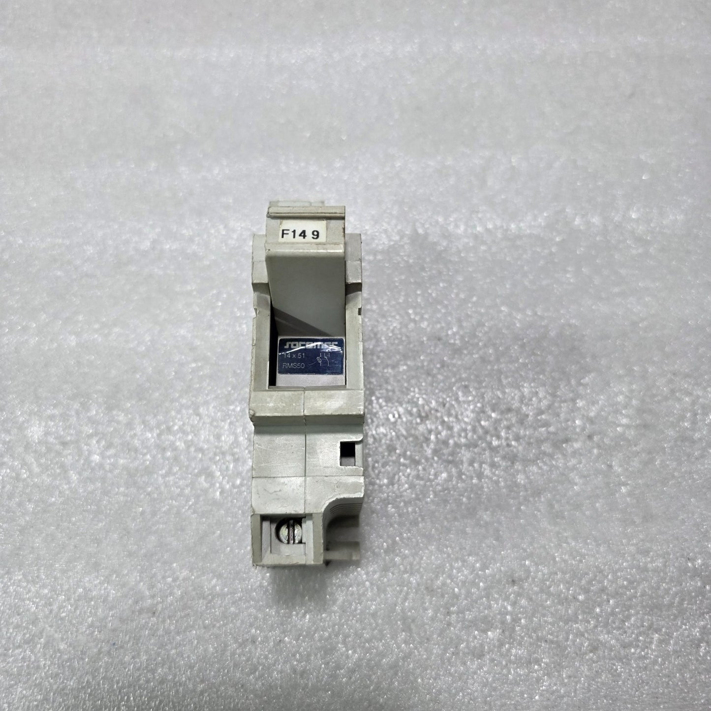 SOCOMEC RMS50 1P 50A 690V 14X51MM FUSE SWITCH DISCONNECTOR DIN RAIL