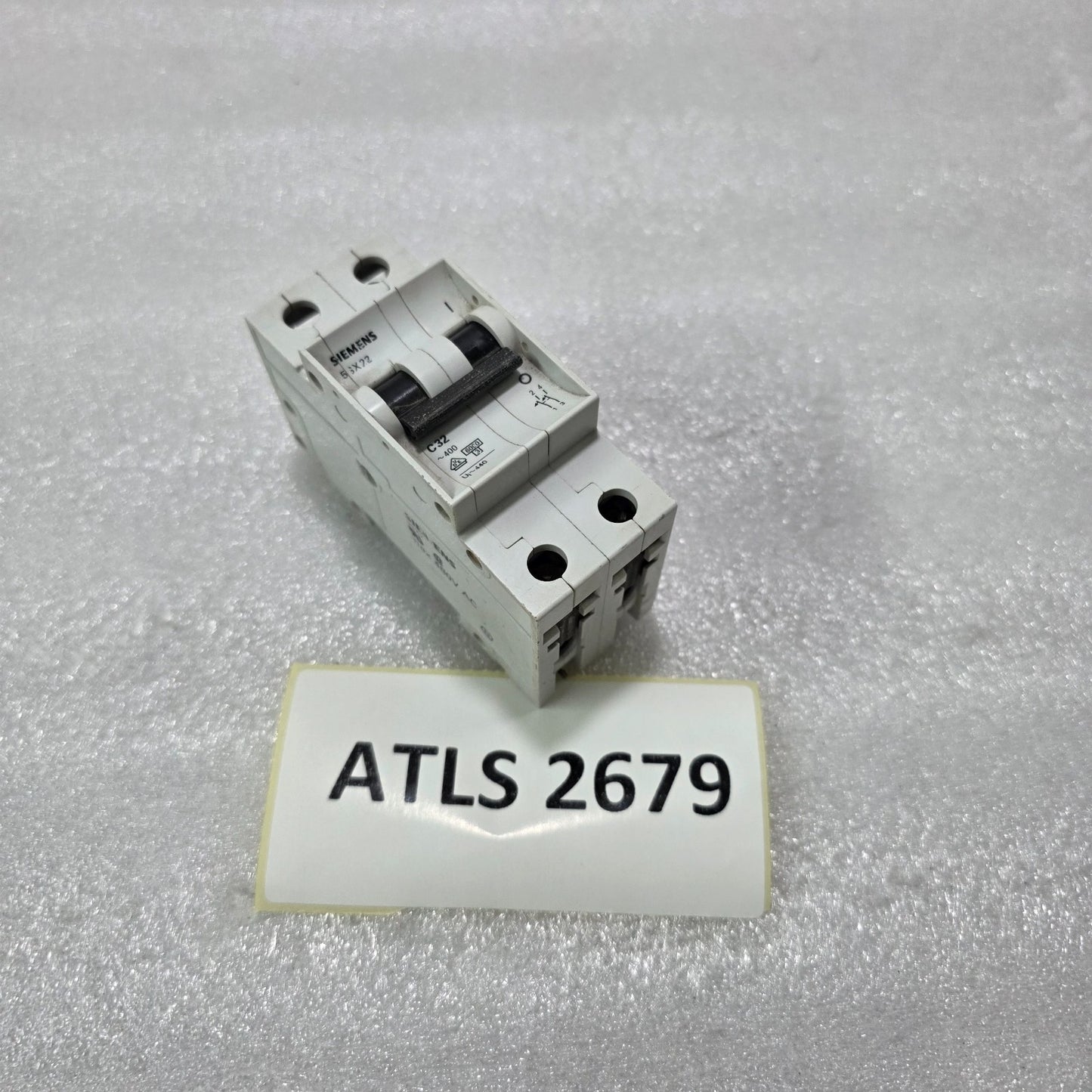 SIEMENS 5SX22 C32 2P 32A TYPE C 400V 6KA MCB MINIATURE CIRCUIT BREAKER