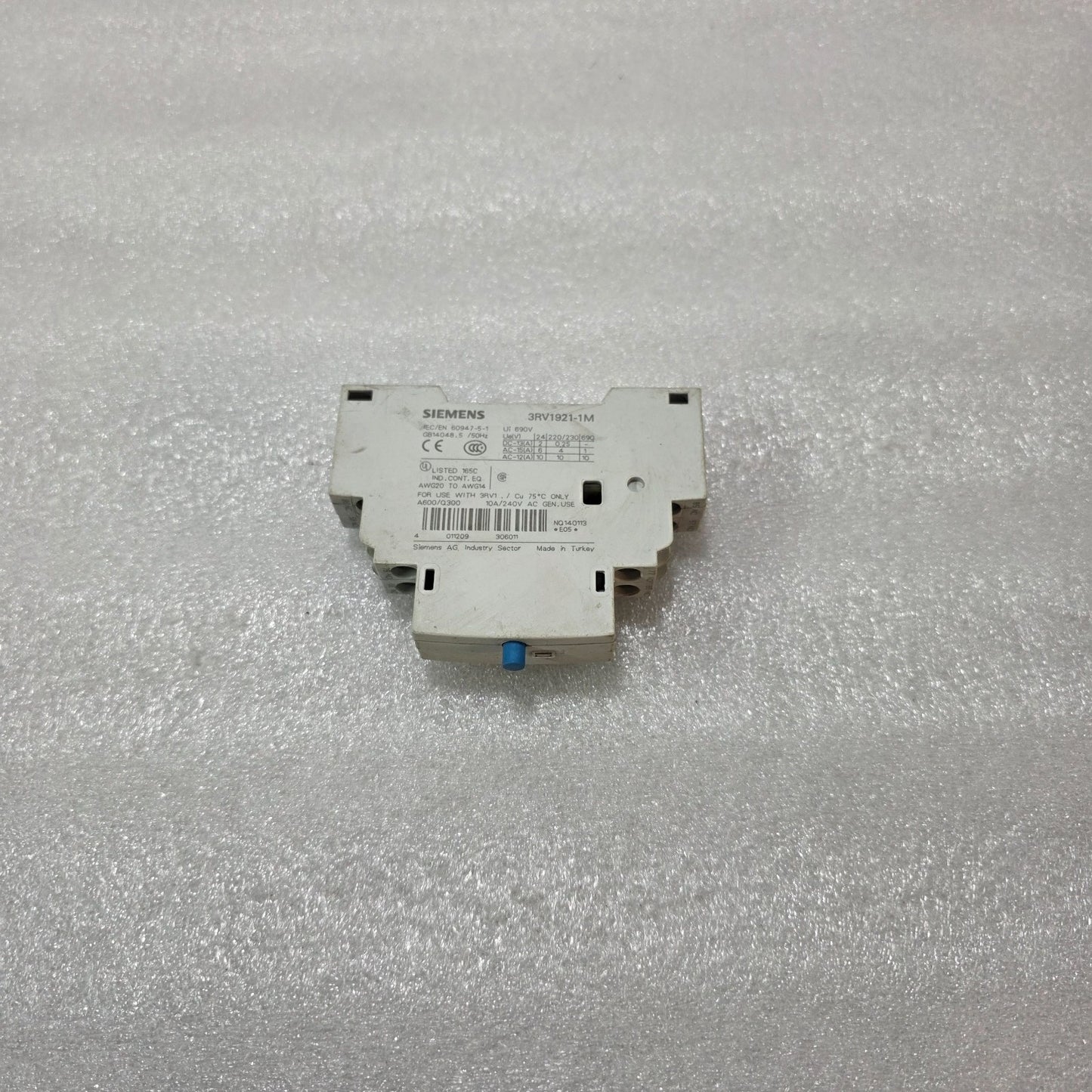 SIEMENS 3RV1921-1M AUXILIARY CONTACT BLOCK 2NO+2NC FOR 3RV1 MOTOR STARTER 690V