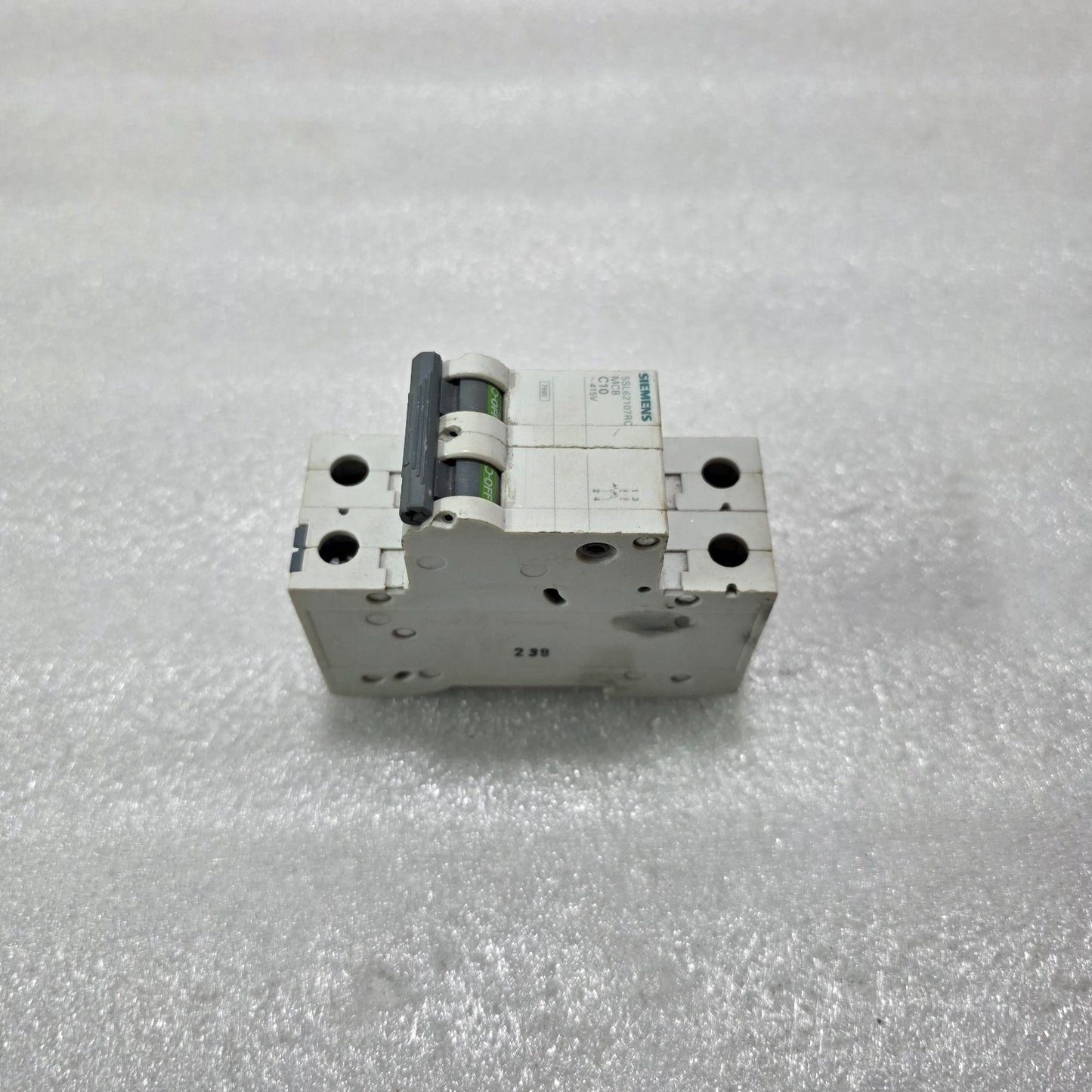 SIEMENS 5SL62107RC 2P 10A TYPE C 415V 7.5KA MCB MINIATURE CIRCUIT BREAKER
