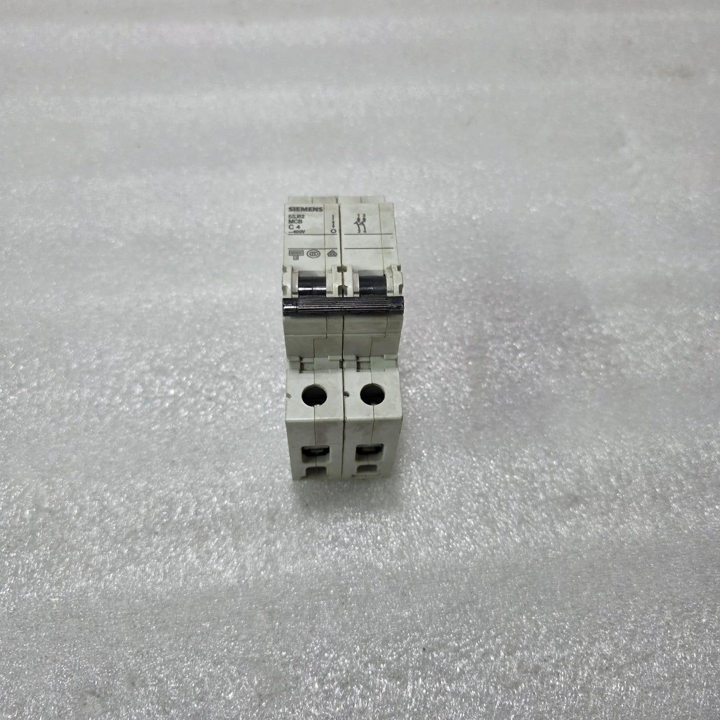 SIEMENS 5SJ62 C4 2P 4A TYPE C 400V 6KA MCB MINIATURE CIRCUIT BREAKER