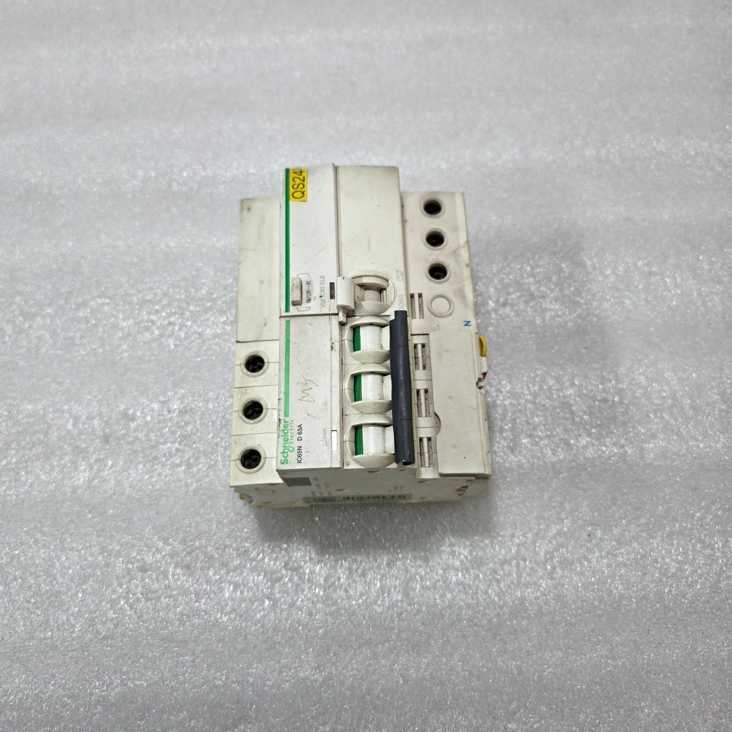 S ELECTRIC IC65N D63A 3P MCB WITH VIGI IC65 ELE 30MA RCD ADD-ON COMBINED UNIT