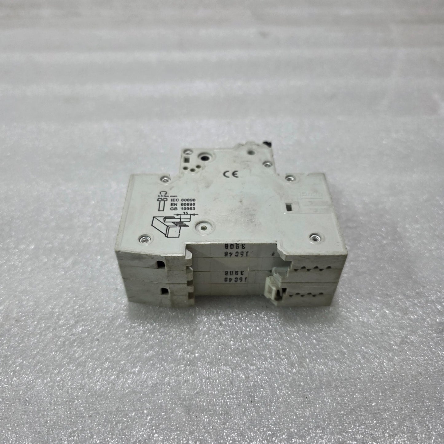 SIEMENS 5SJ62 C4 2P 4A TYPE C 400V 6KA MCB MINIATURE CIRCUIT BREAKER