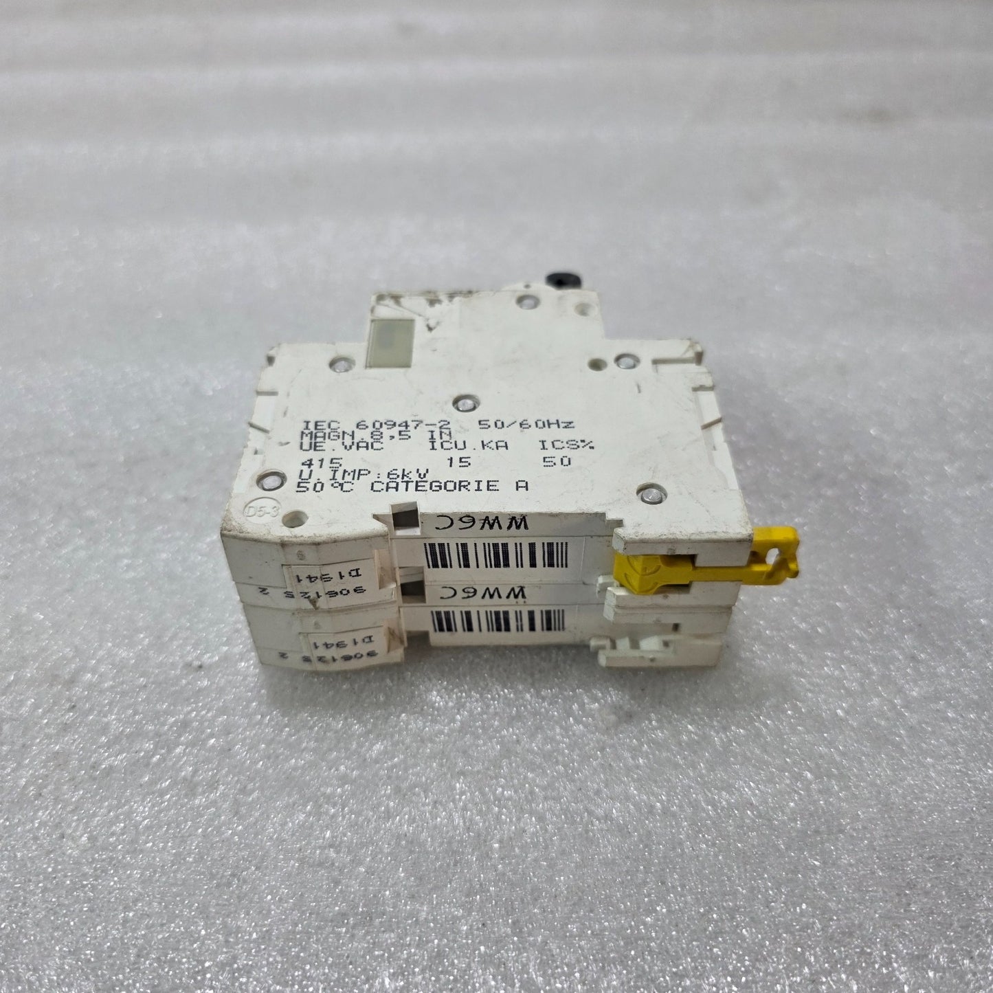 S ELECTRIC XC60 2P 6A CURVE C 415V 10KA MCB CIRCUIT BREAKER