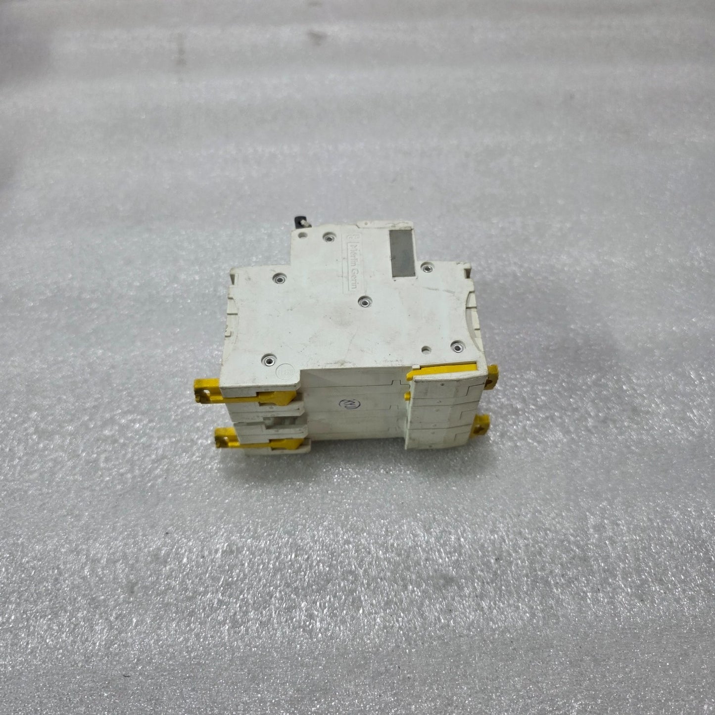 S ELECTRIC IC65N D25A 3P TRIPLE POLE 25A MINIATURE CIRCUIT BREAKER MCB 6000A
