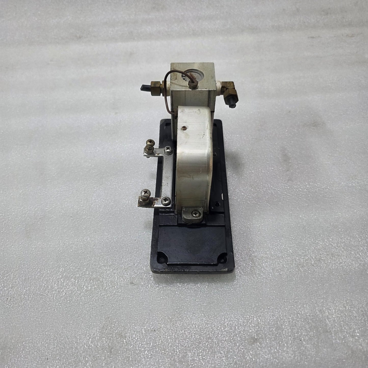NAKAKITA SEISAKUSHO PNEUMATIC PRESSURE REGULATOR WITH GAUGE 0-1.5 KG/CM²