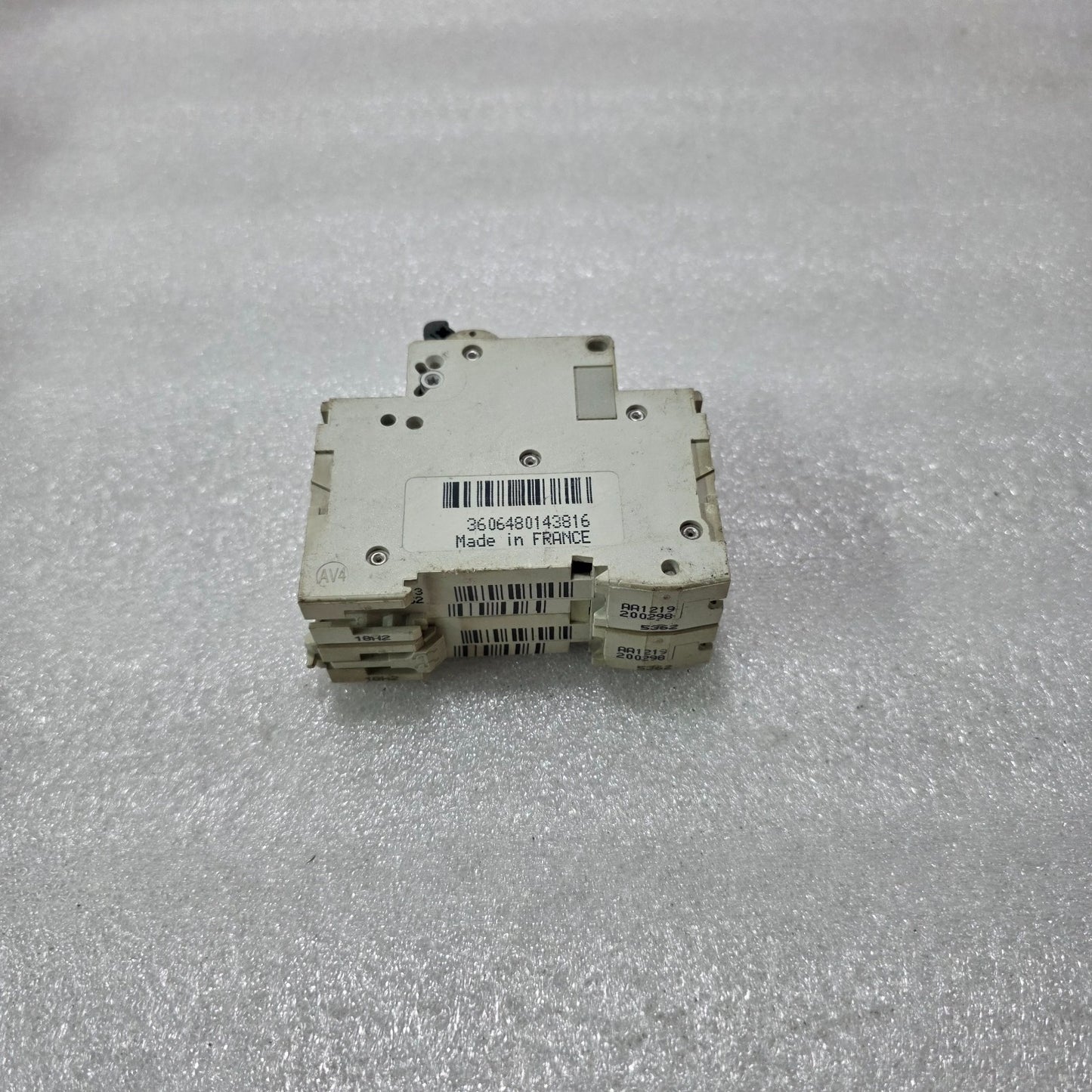 S ELECTRIC C60N C16A 2P DOUBLE POLE 16A MINIATURE CIRCUIT BREAKER MCB 415V 10KA