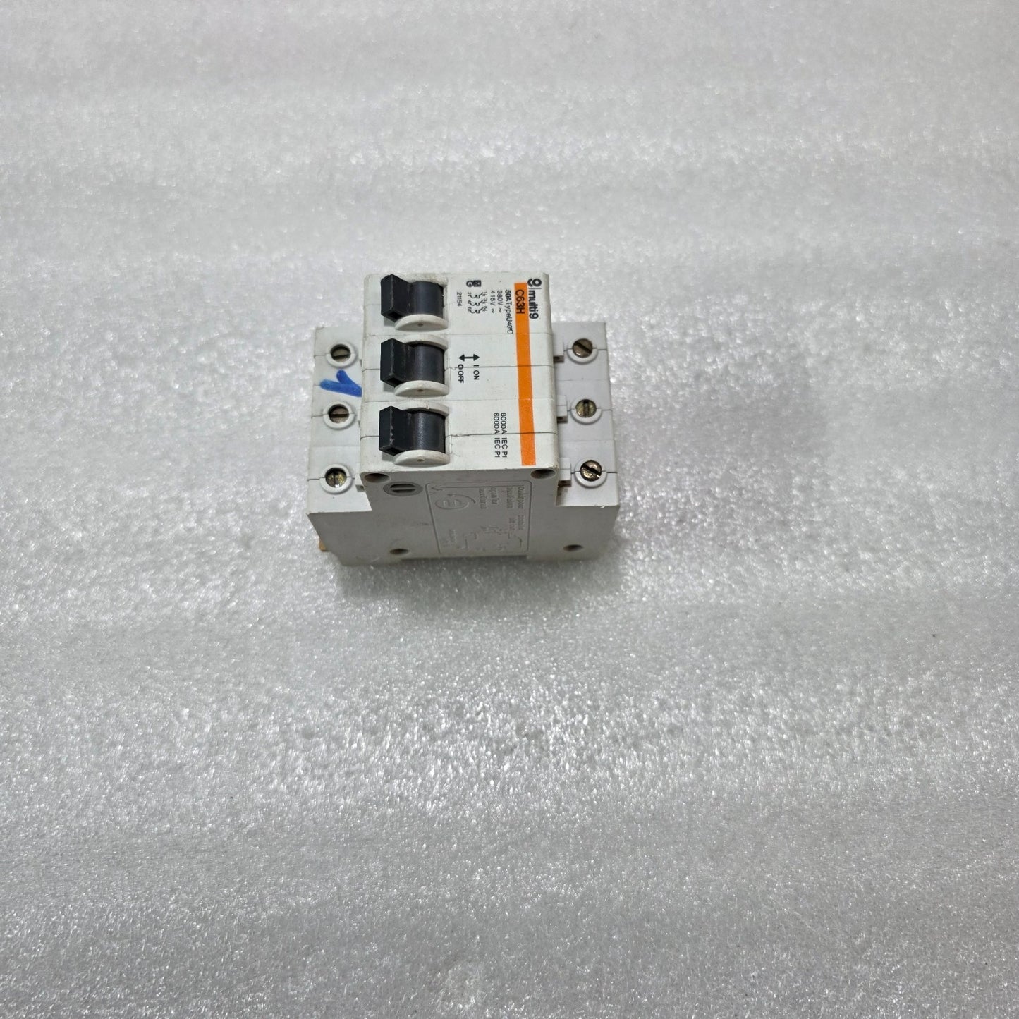 MERLIN GERIN MULTI9 C63H U50A 3P TRIPLE POLE 50A MINIATURE CIRCUIT BREAKER MCB 3