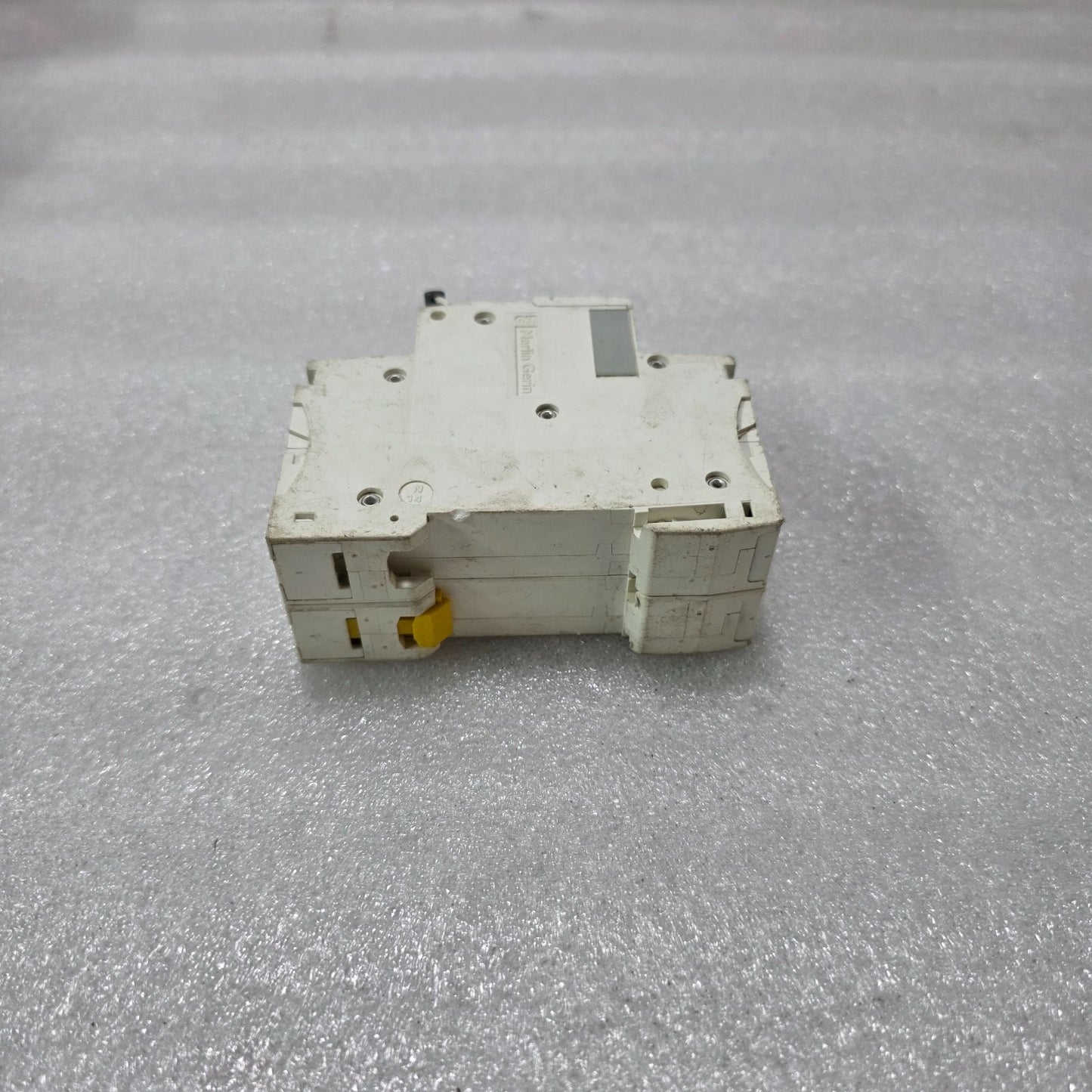 S ELECTRIC IC60N B10A 2P DOUBLE POLE 10A MINIATURE CIRCUIT BREAKER MCB 400V 6KA