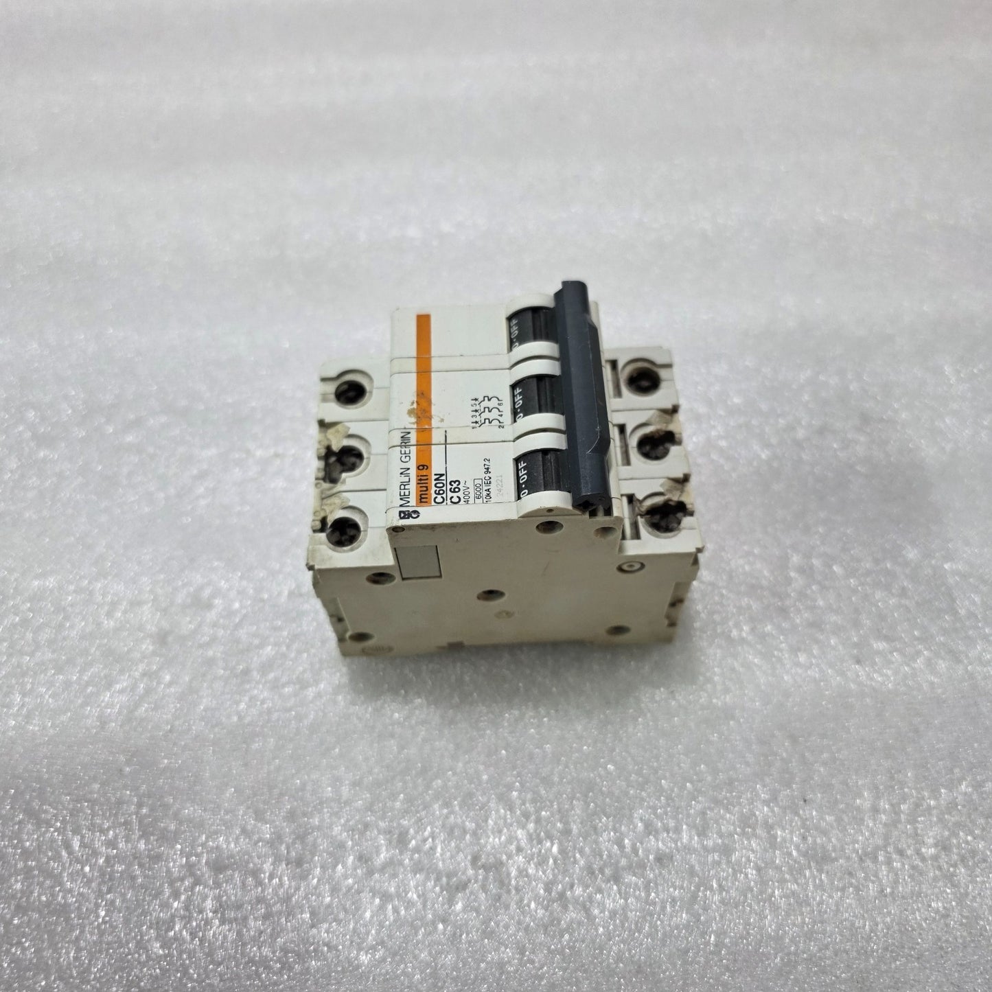 MERLIN GERIN MULTI9 C60N C63 3P TRIPLE POLE 63A MINIATURE CIRCUIT BREAKER MCB 40