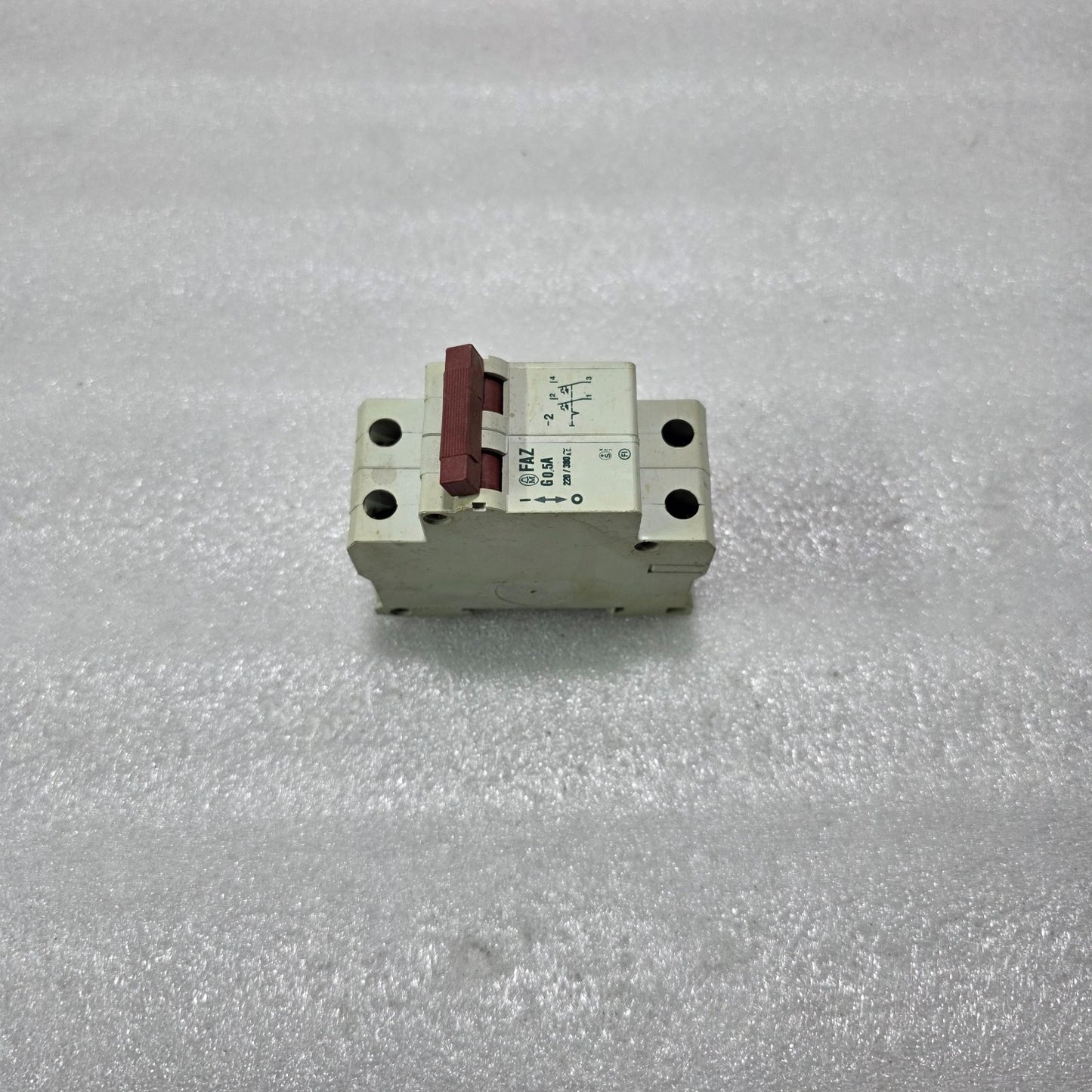 MOELLER FAZ G0.5A 2P 0.5A TYPE G 220/380V 10KA MCB MINIATURE CIRCUIT BREAKER