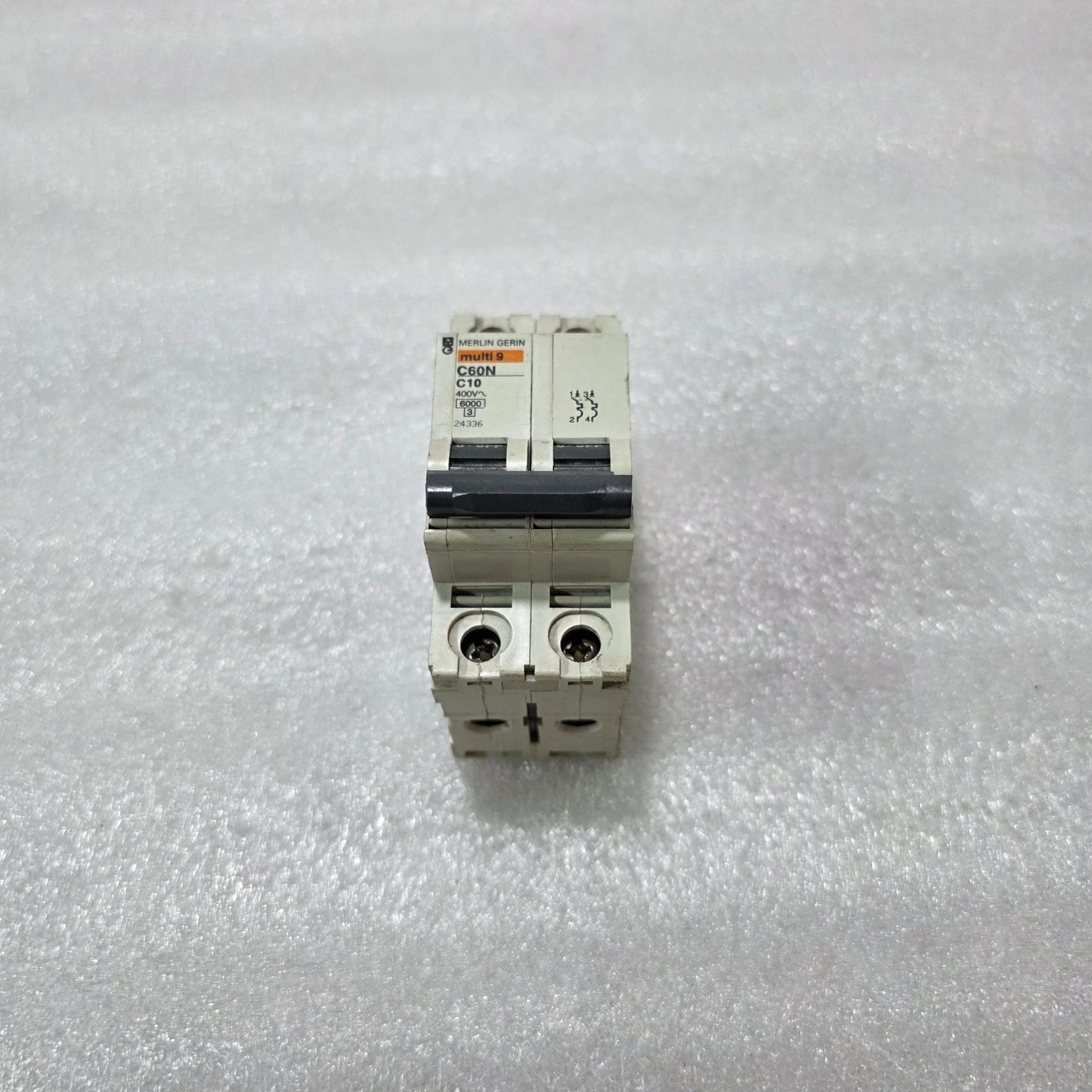 MERLIN GERIN MULTI9 C60N C10 2P DOUBLE POLE 10A MINIATURE CIRCUIT BREAKER MCB 40
