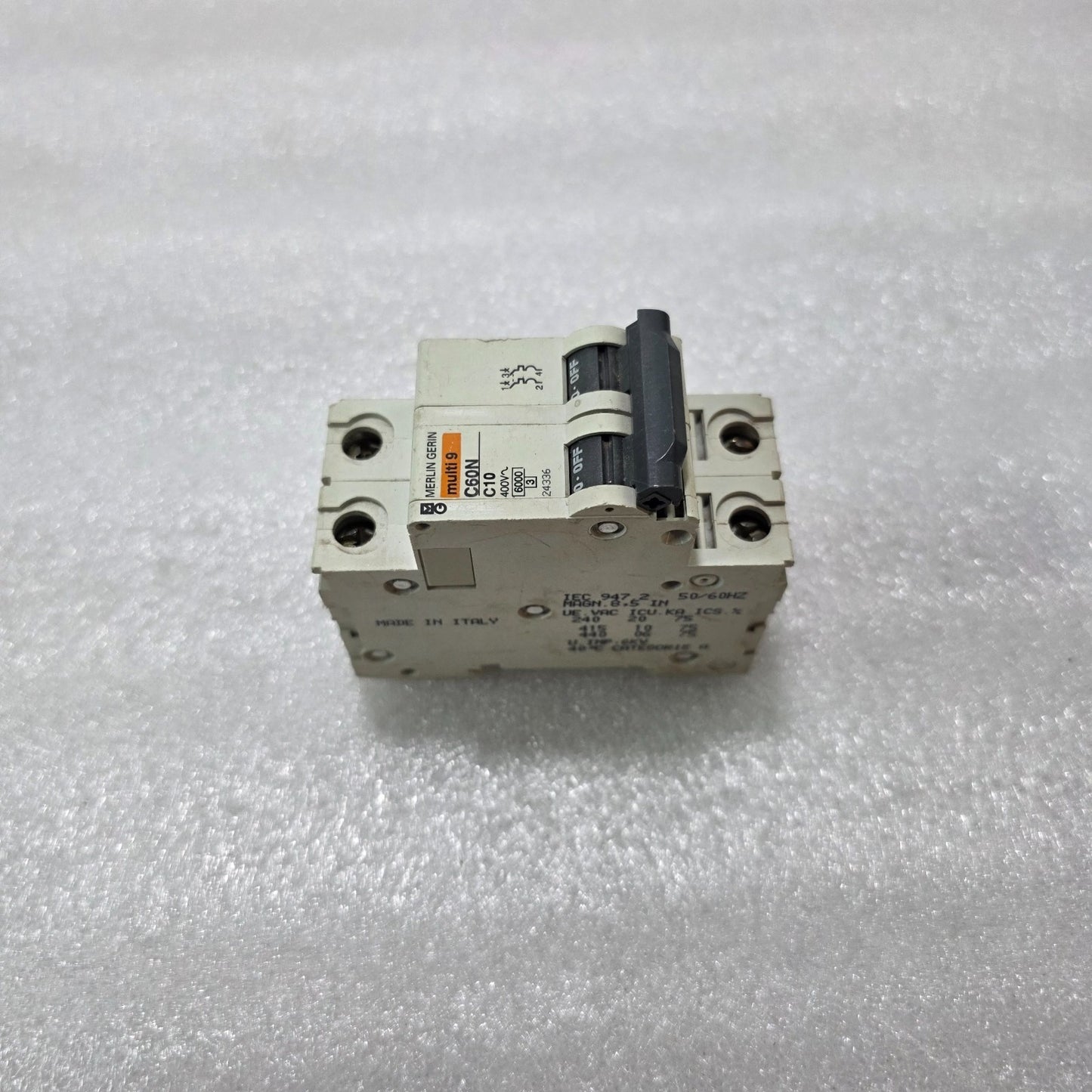 MERLIN GERIN MULTI9 C60N C10 2P DOUBLE POLE 10A MINIATURE CIRCUIT BREAKER MCB 40