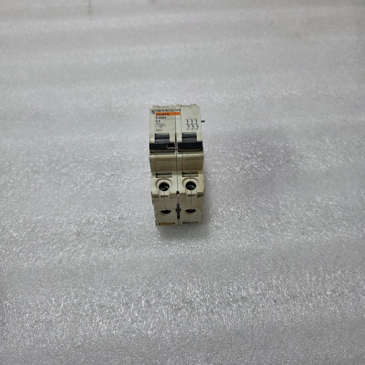 MERLIN GERIN MULTI9 C60H C4 2P DOUBLE POLE 4A MINIATURE CIRCUIT BREAKER MCB 400V