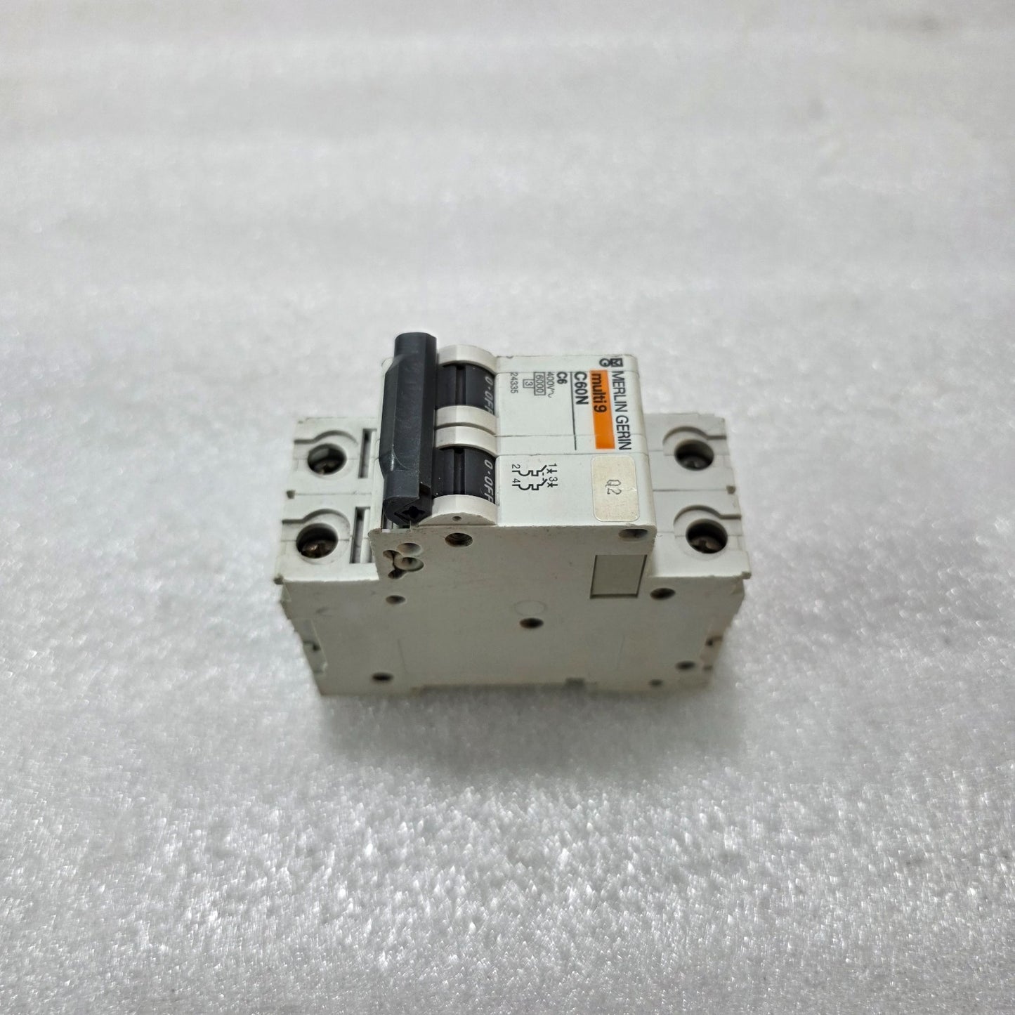 MERLIN GERIN MULTI9 C60N 2P 6A CURVE C 400V 6KA MCB CIRCUIT BREAKER