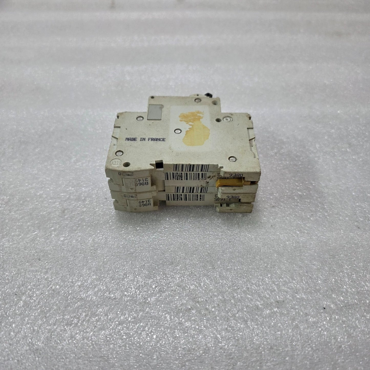 MERLIN GERIN MULTI9 C60H C4 2P DOUBLE POLE 4A MINIATURE CIRCUIT BREAKER MCB 400V