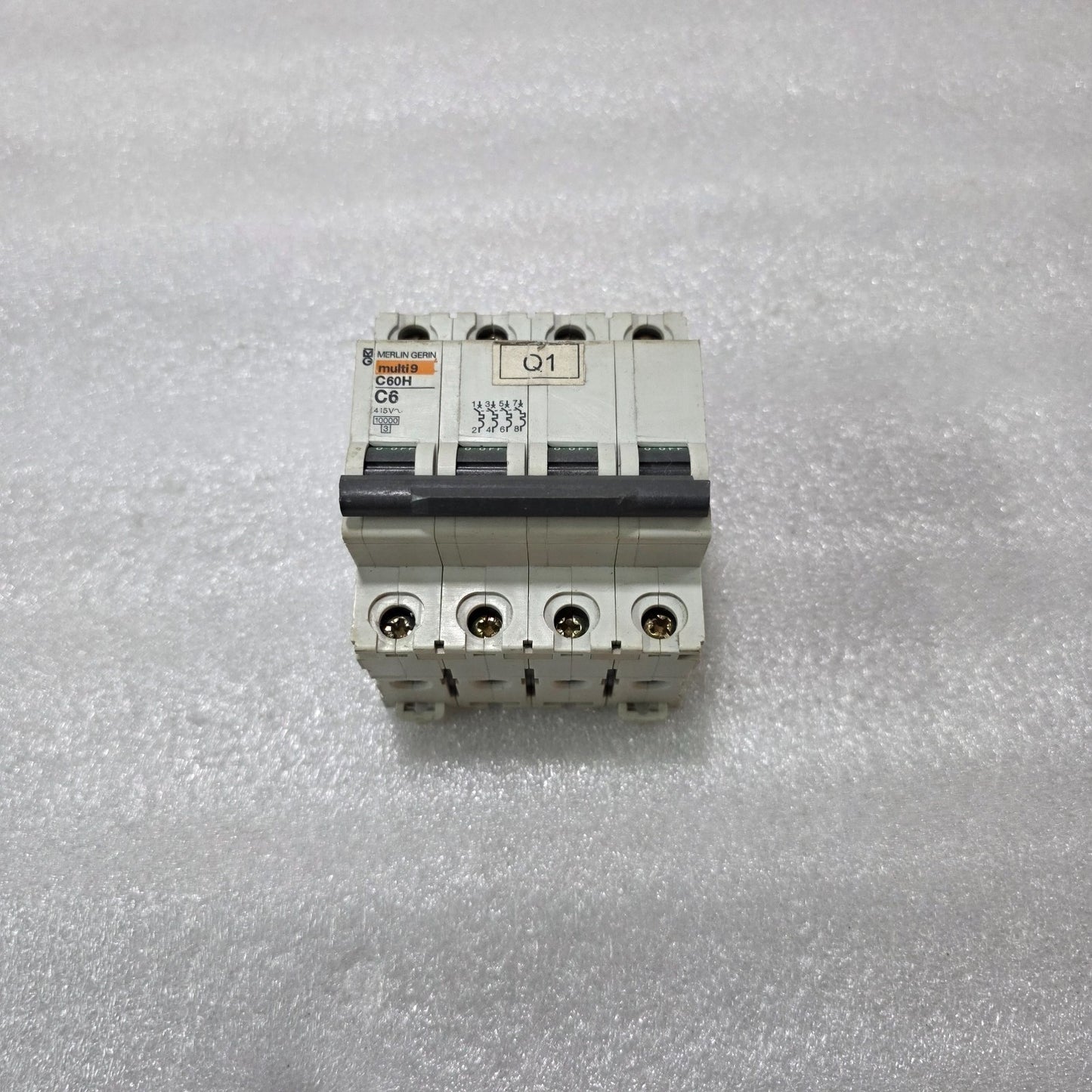 MERLIN GERIN MULTI9 C60H C6 4P FOUR POLE 6A MINIATURE CIRCUIT BREAKER MCB 415V 1
