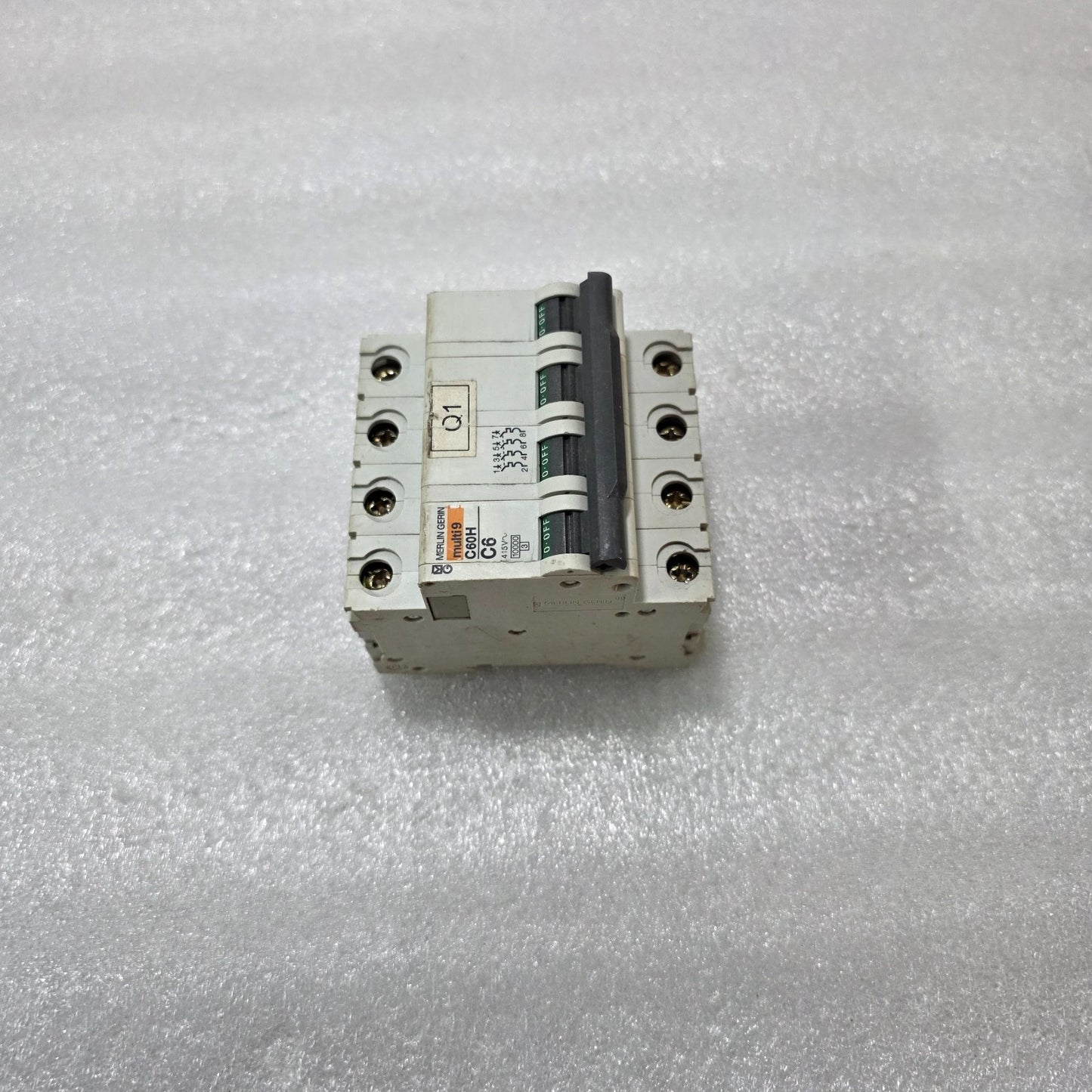 MERLIN GERIN MULTI9 C60H C6 4P FOUR POLE 6A MINIATURE CIRCUIT BREAKER MCB 415V 1