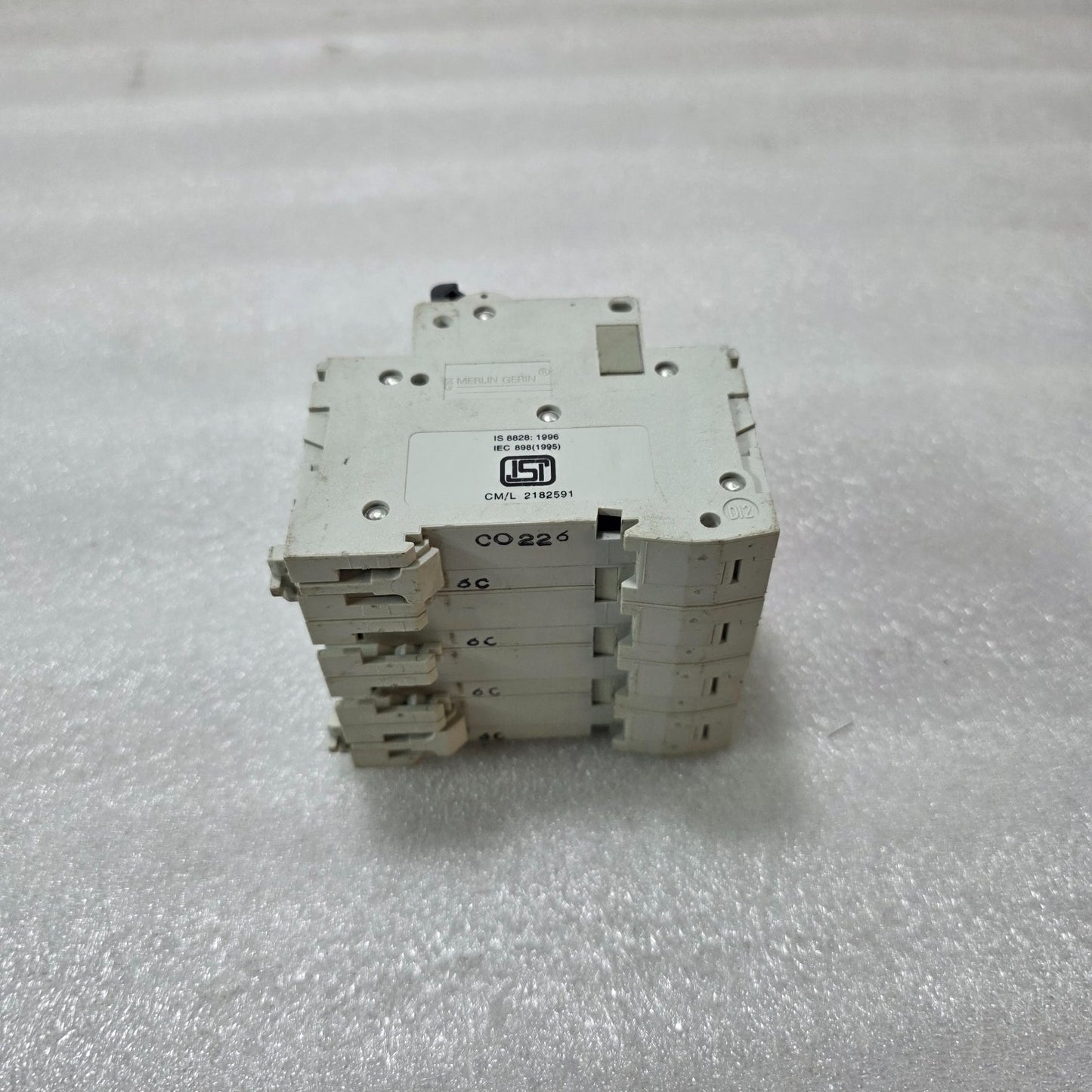 MERLIN GERIN MULTI9 C60H C6 4P FOUR POLE 6A MINIATURE CIRCUIT BREAKER MCB 415V 1