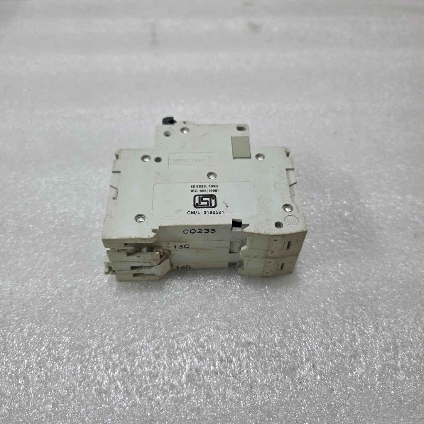 MERLIN GERIN MULTI9 C60H C16 2P DOUBLE POLE 16A MINIATURE CIRCUIT BREAKER MCB 41
