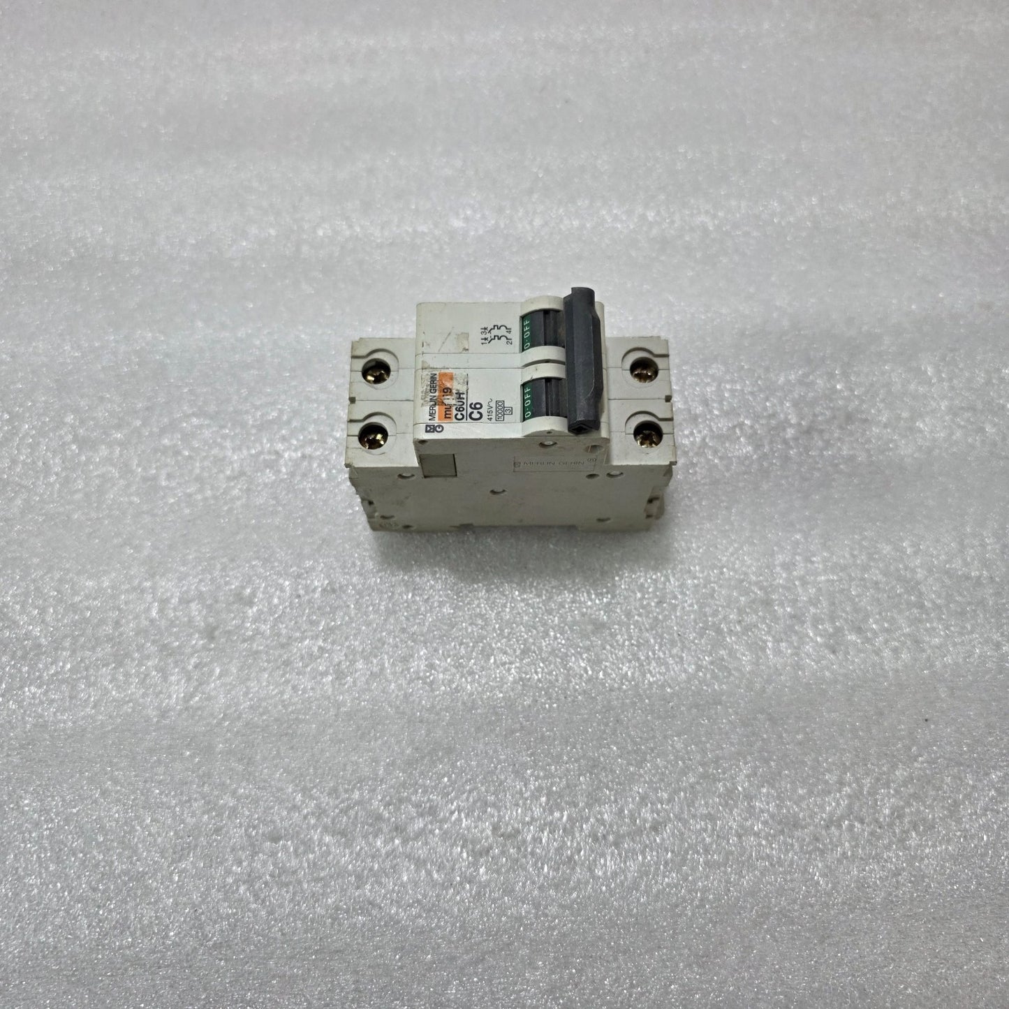 MERLIN GERIN MULTI9 C60H C6 2P DOUBLE POLE 6A MINIATURE CIRCUIT BREAKER MCB 415V