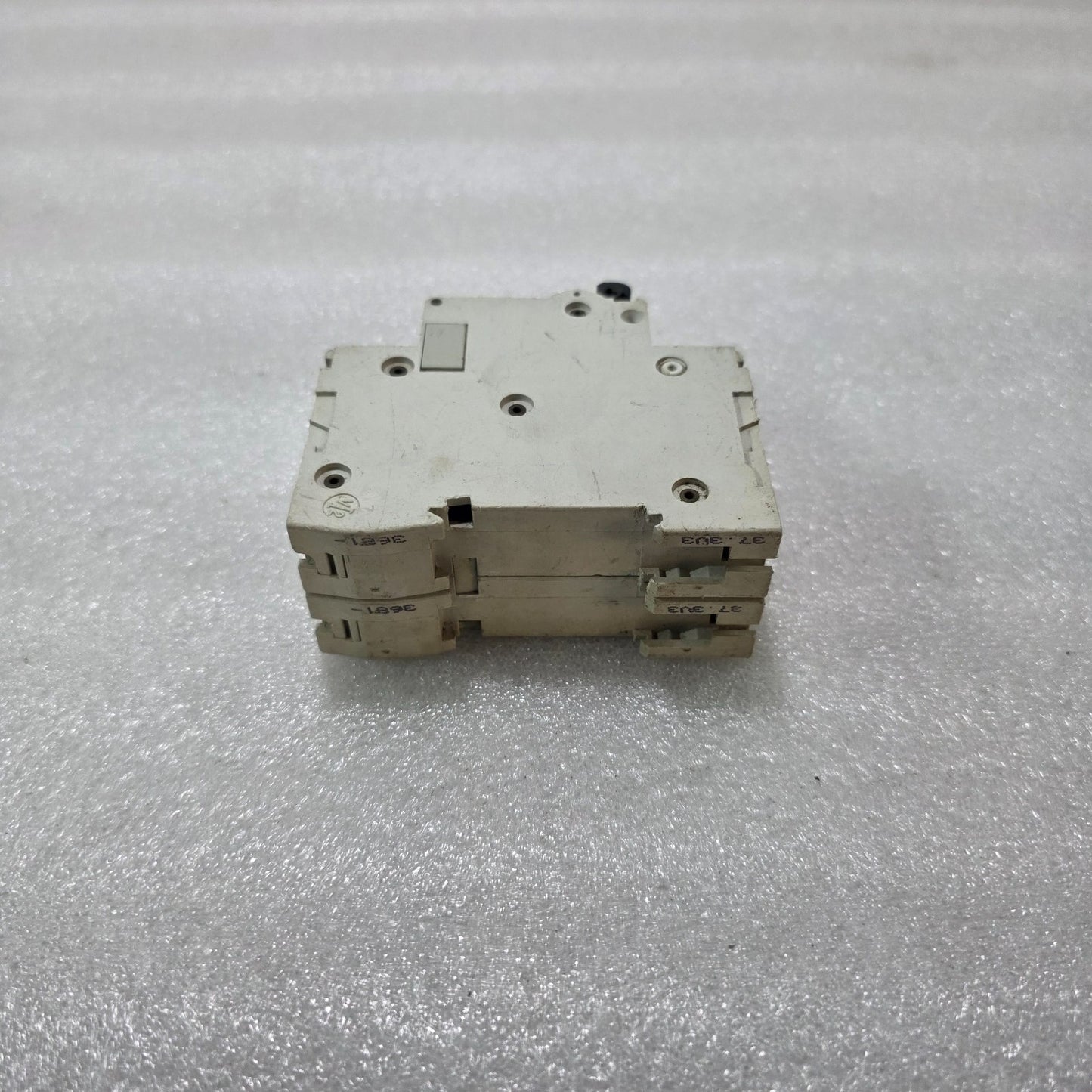 MERLIN GERIN MULTI9 C60H C6 2P DOUBLE POLE 6A MINIATURE CIRCUIT BREAKER MCB 400V