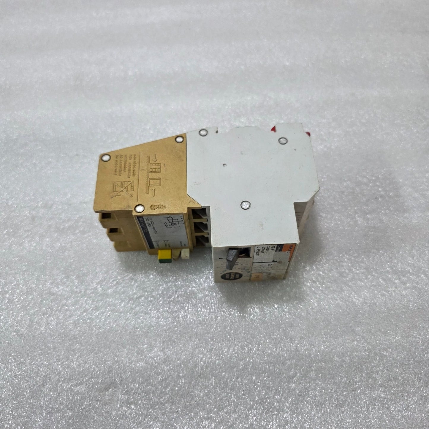 MERLIN GERIN COMPACT C63120 3P 10A MCB WITH BLOC VIGI F32 30MA RCD BLOCK 380V 6K