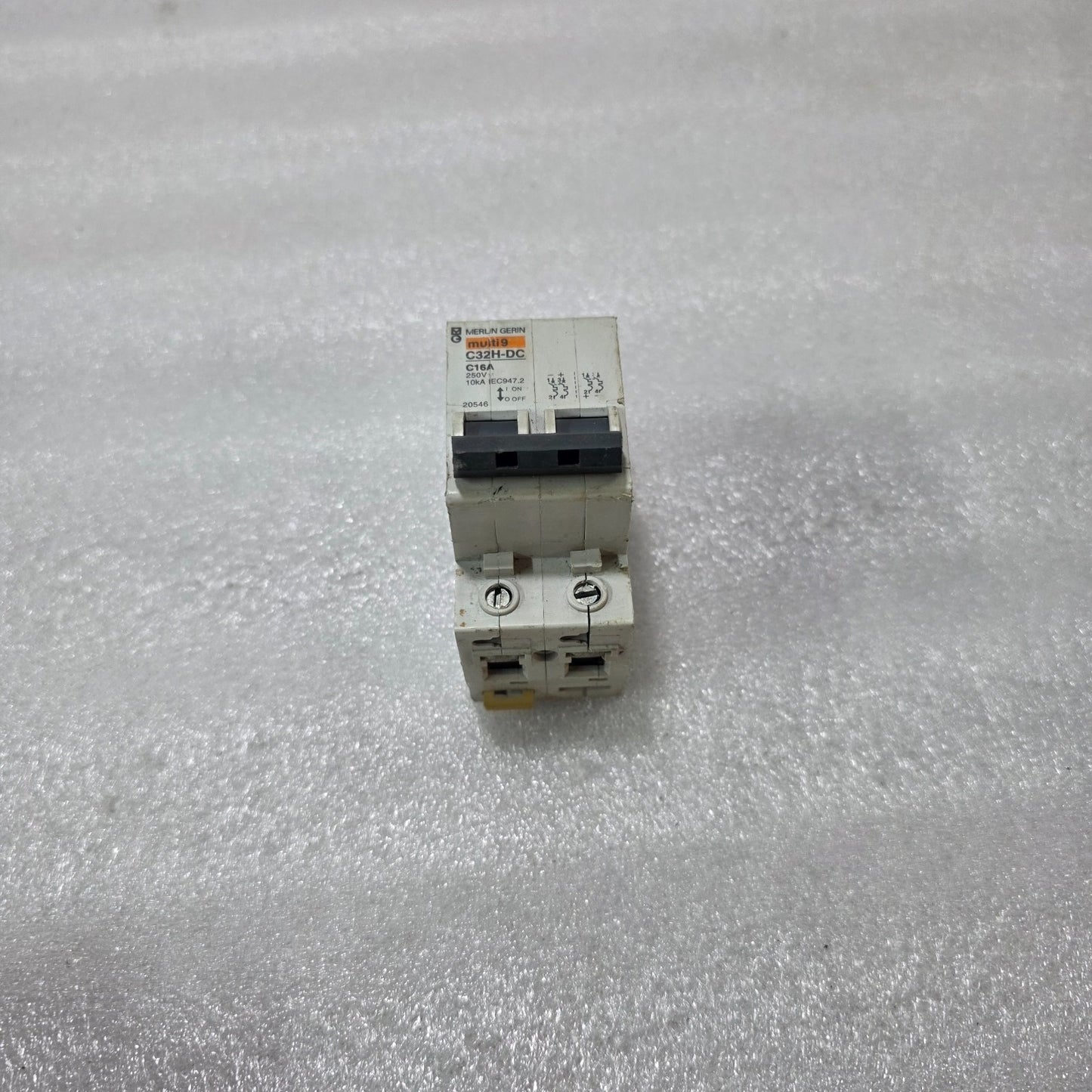 MERLIN GERIN MULTI9 C32H-DC C16A 2P DC CIRCUIT BREAKER 250VDC 10KA